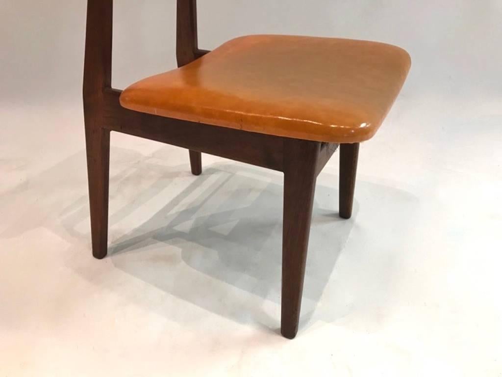 Pair of Early Jens Risom Chairs in Walnut, USA circa 1950 3