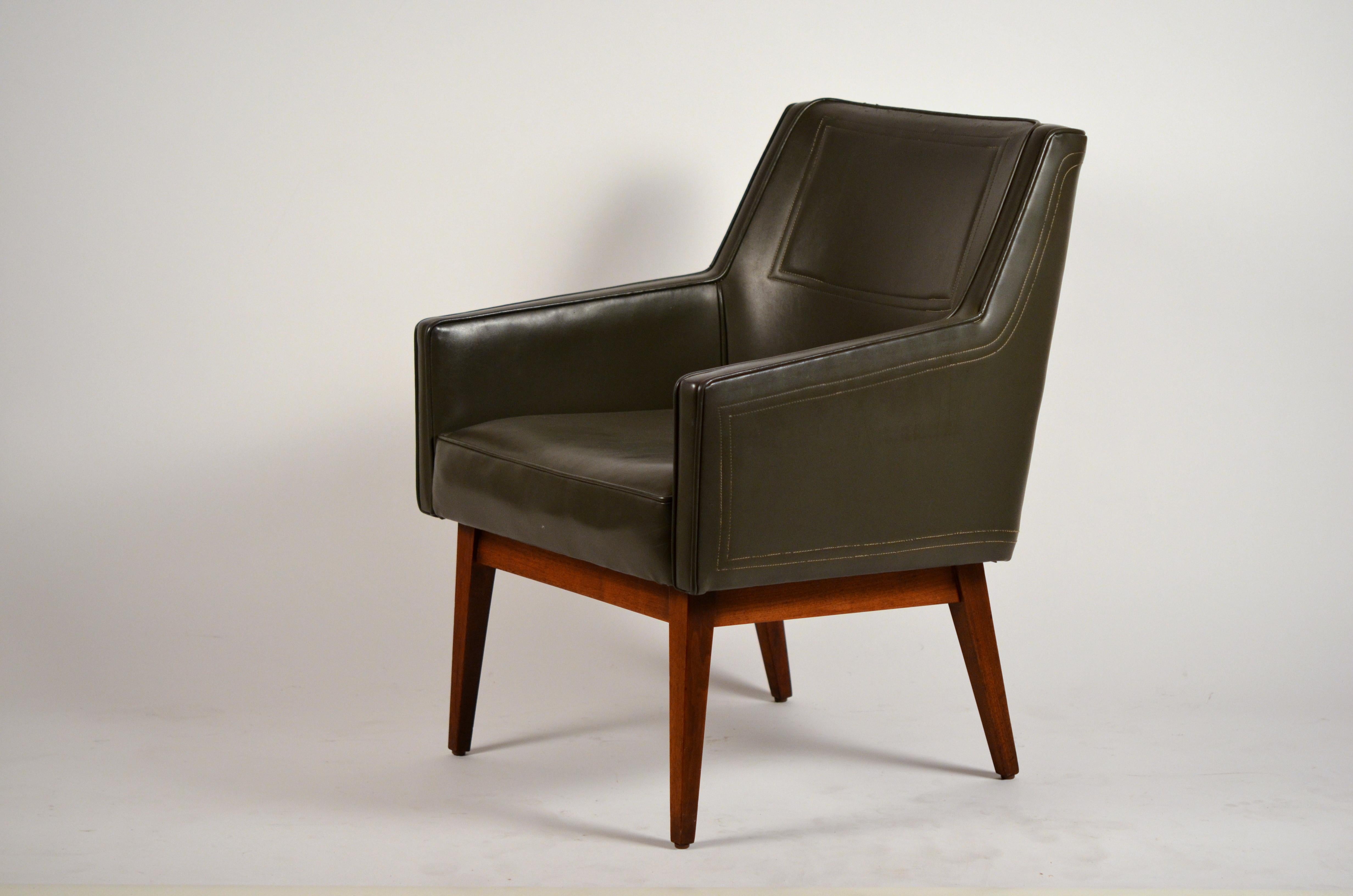 Pair of Early Modernist Armchairs by Vista of California for Stow Davis In Good Condition In Los Angeles, CA