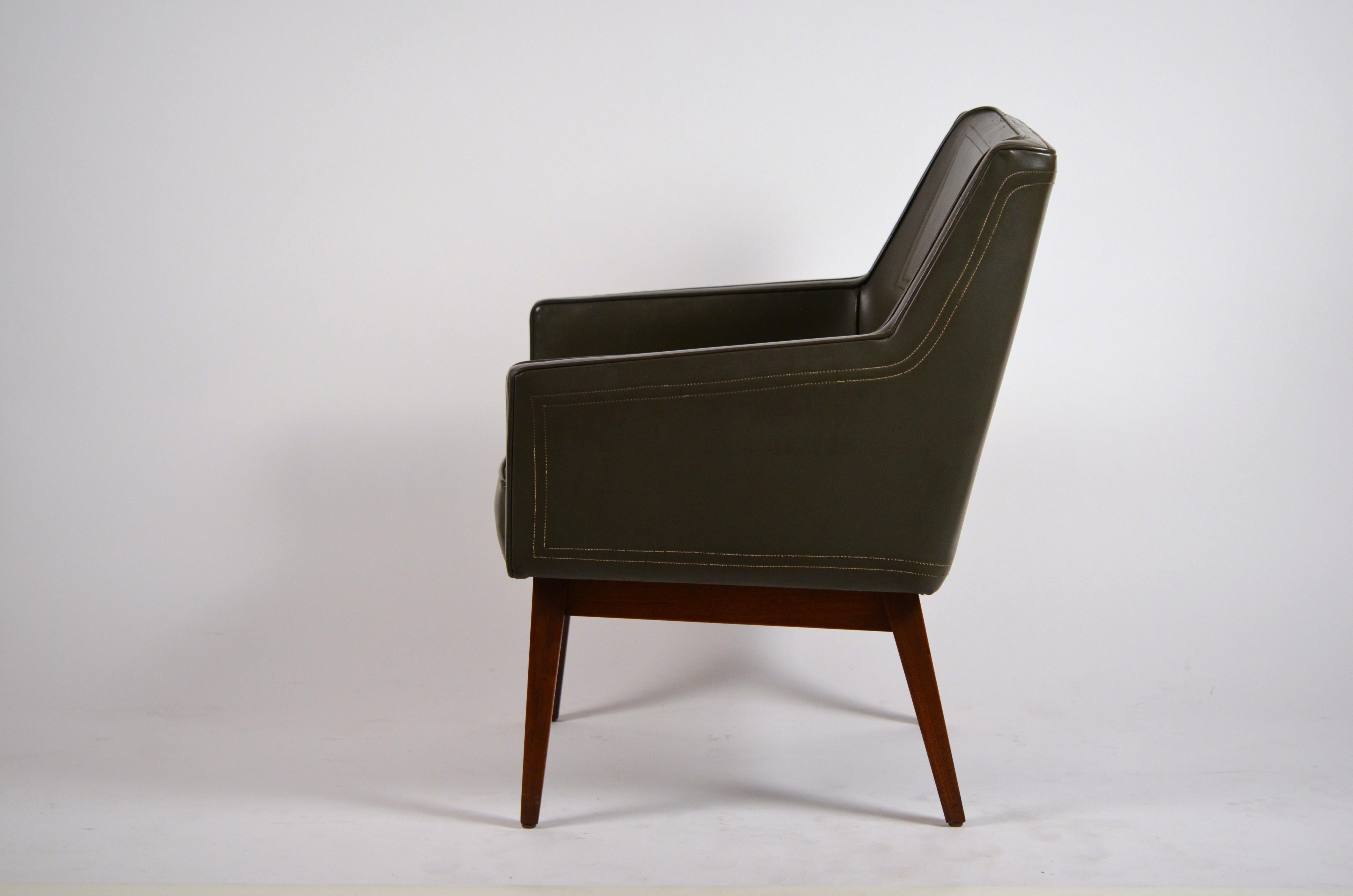 Mid-20th Century Pair of Early Modernist Armchairs by Vista of California for Stow Davis