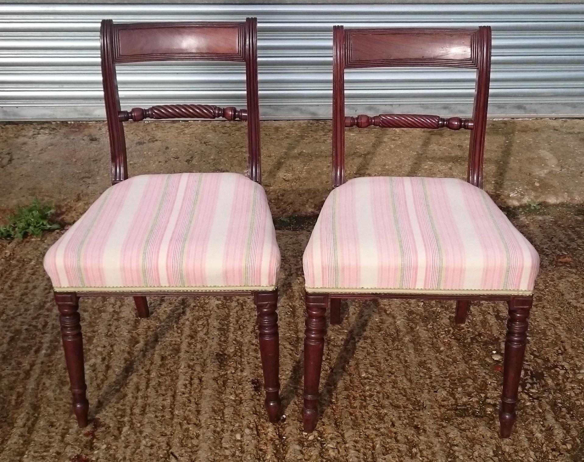 Pair of Early 19th Century Regency Mahogany Antique Dining Chairs (Britisch)
