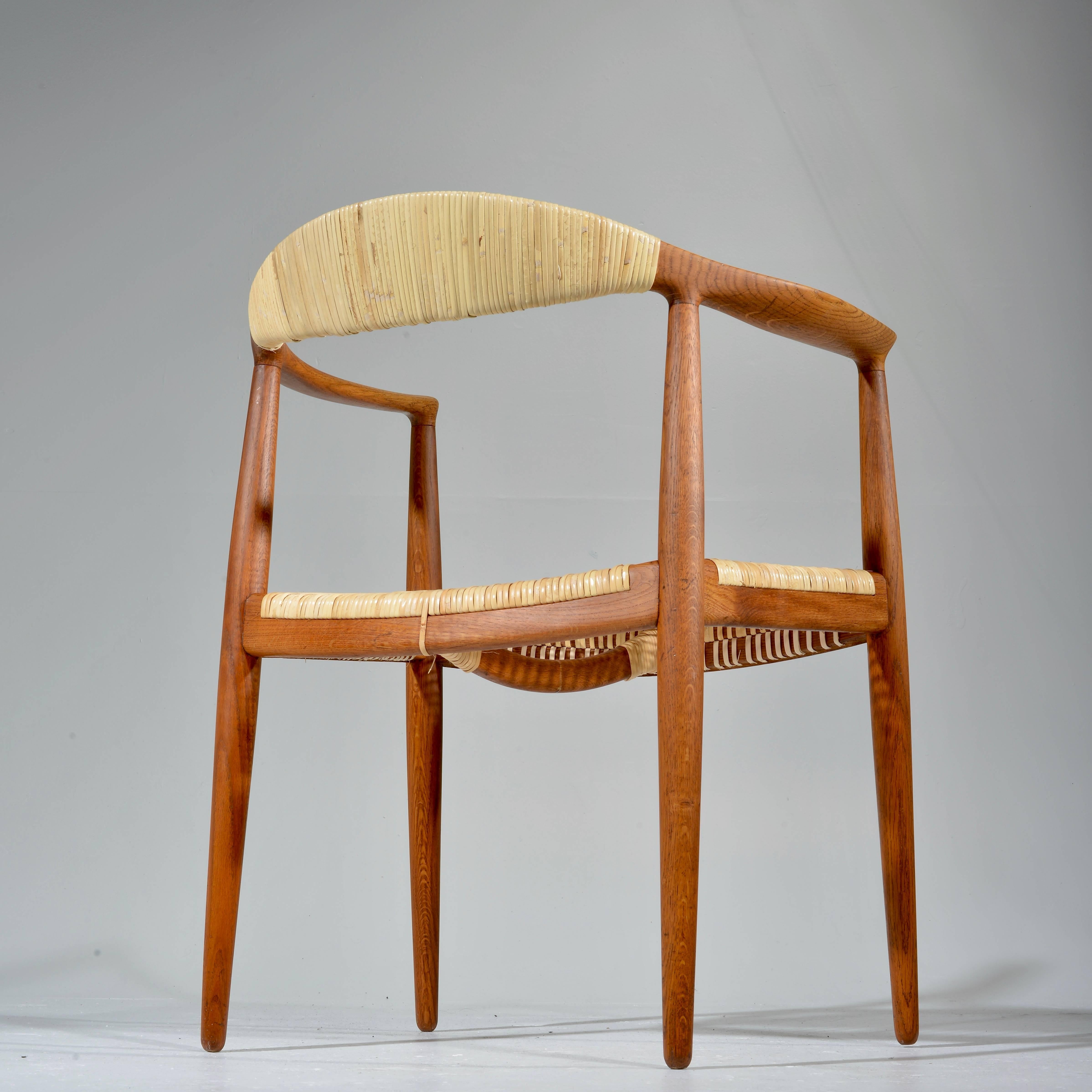 Danish Pair of Early Oak and Cane Round Chairs by Hans Wegner For Sale