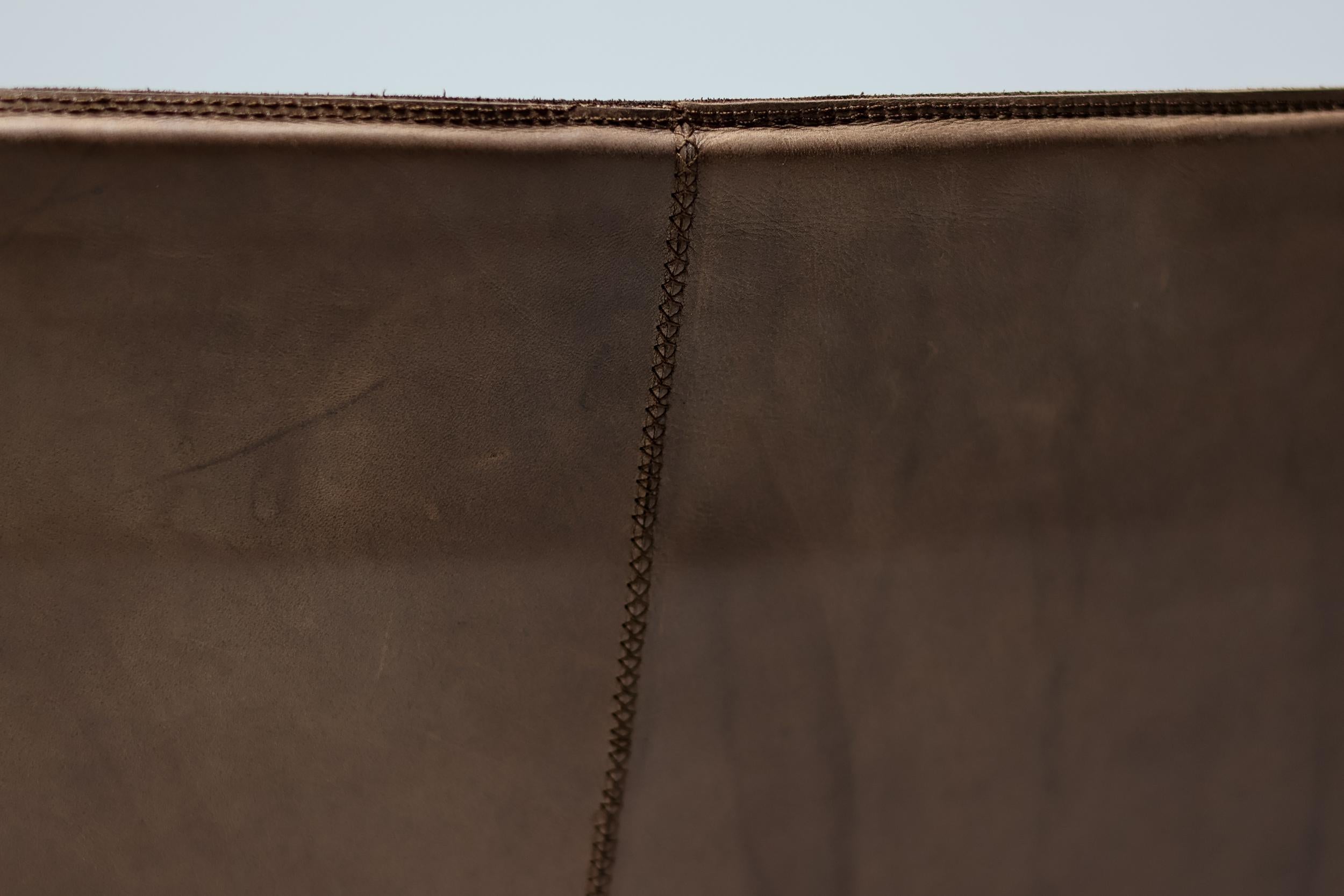 Paire de chaises longues PK22 en cuir de Poul Kjærholm pour EKC, années 1970 3