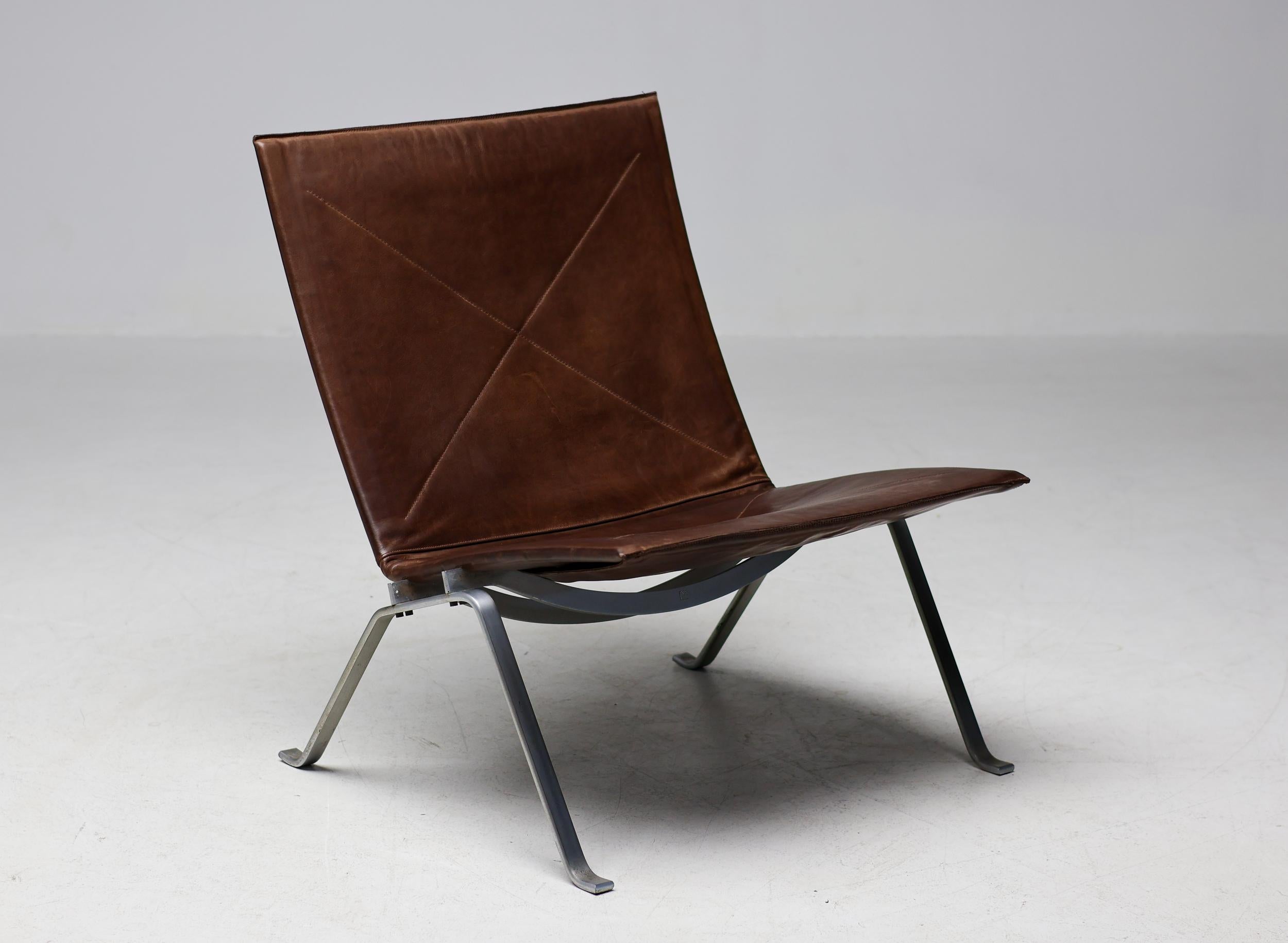 Fin du 20e siècle Paire de chaises longues PK22 en cuir de Poul Kjærholm pour EKC, années 1970