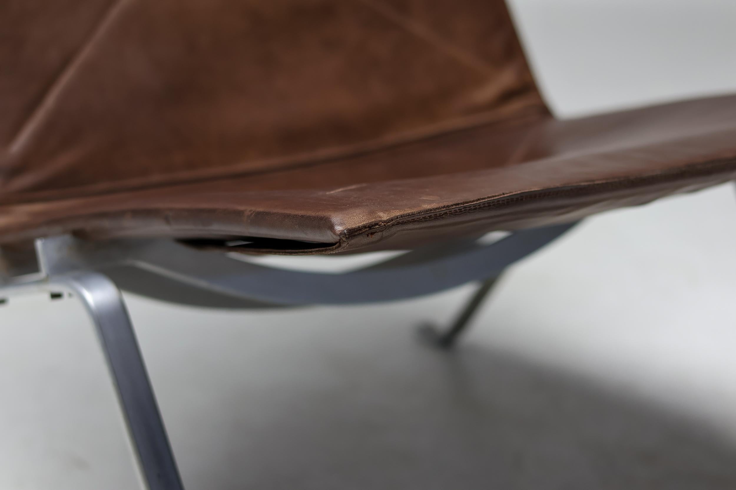 Paire de chaises longues PK22 en cuir de Poul Kjærholm pour EKC, années 1970 1
