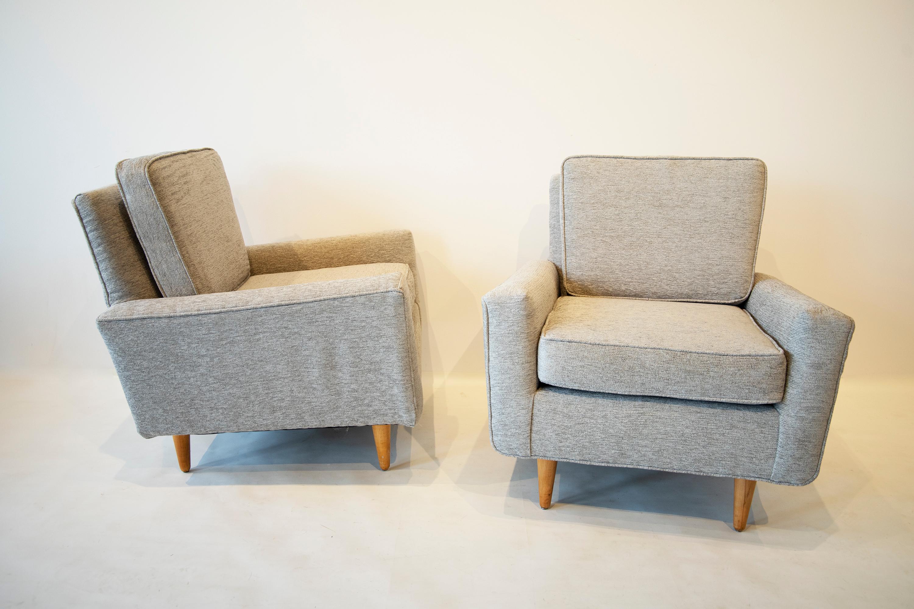 Mid-Century Modern Pair of Early Production Florence Knoll for Knoll Lounge Chairs For Sale