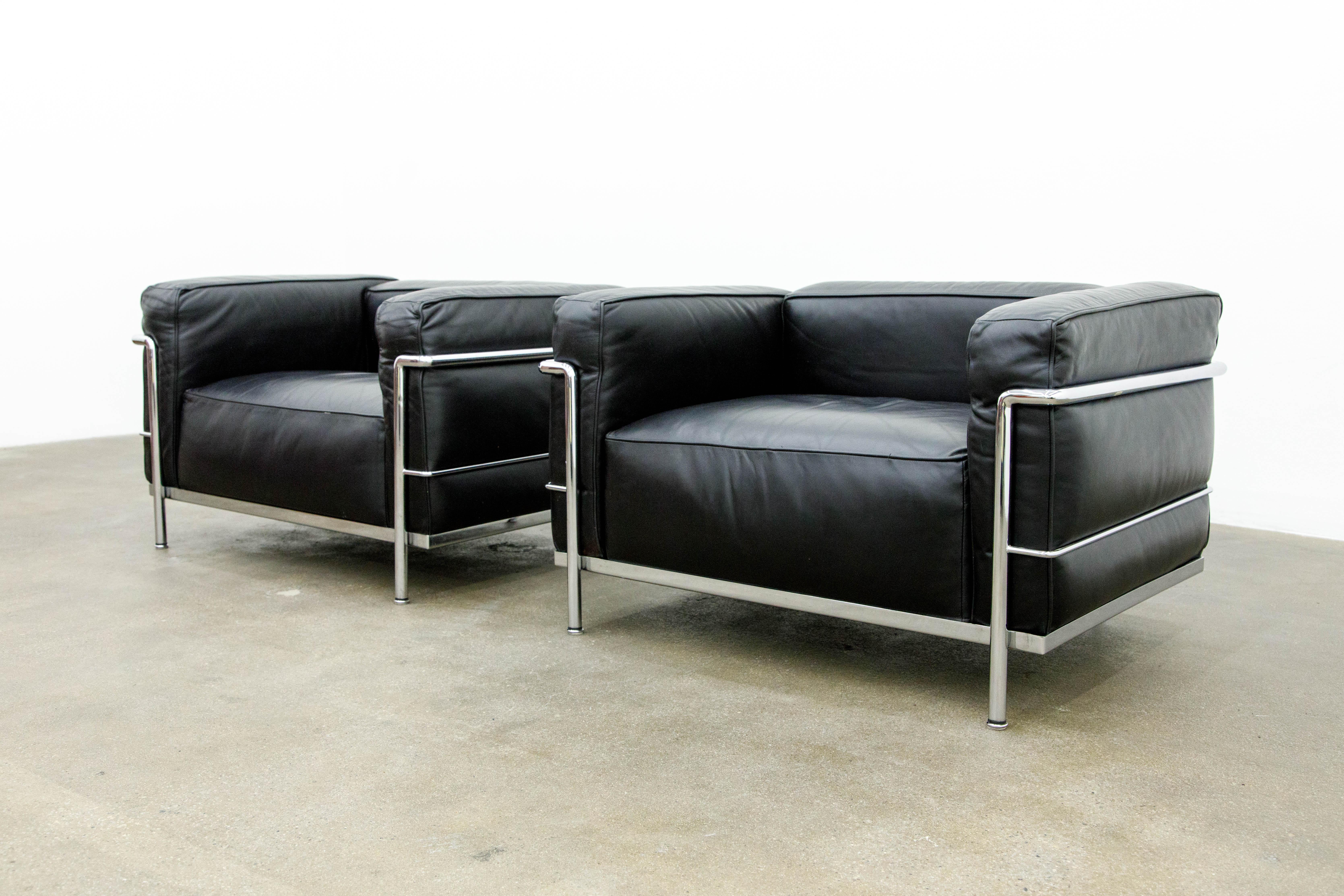 Italian Pair of Early Production 'LC3' Lounge Chairs by Le Corbusier for Cassina, Signed