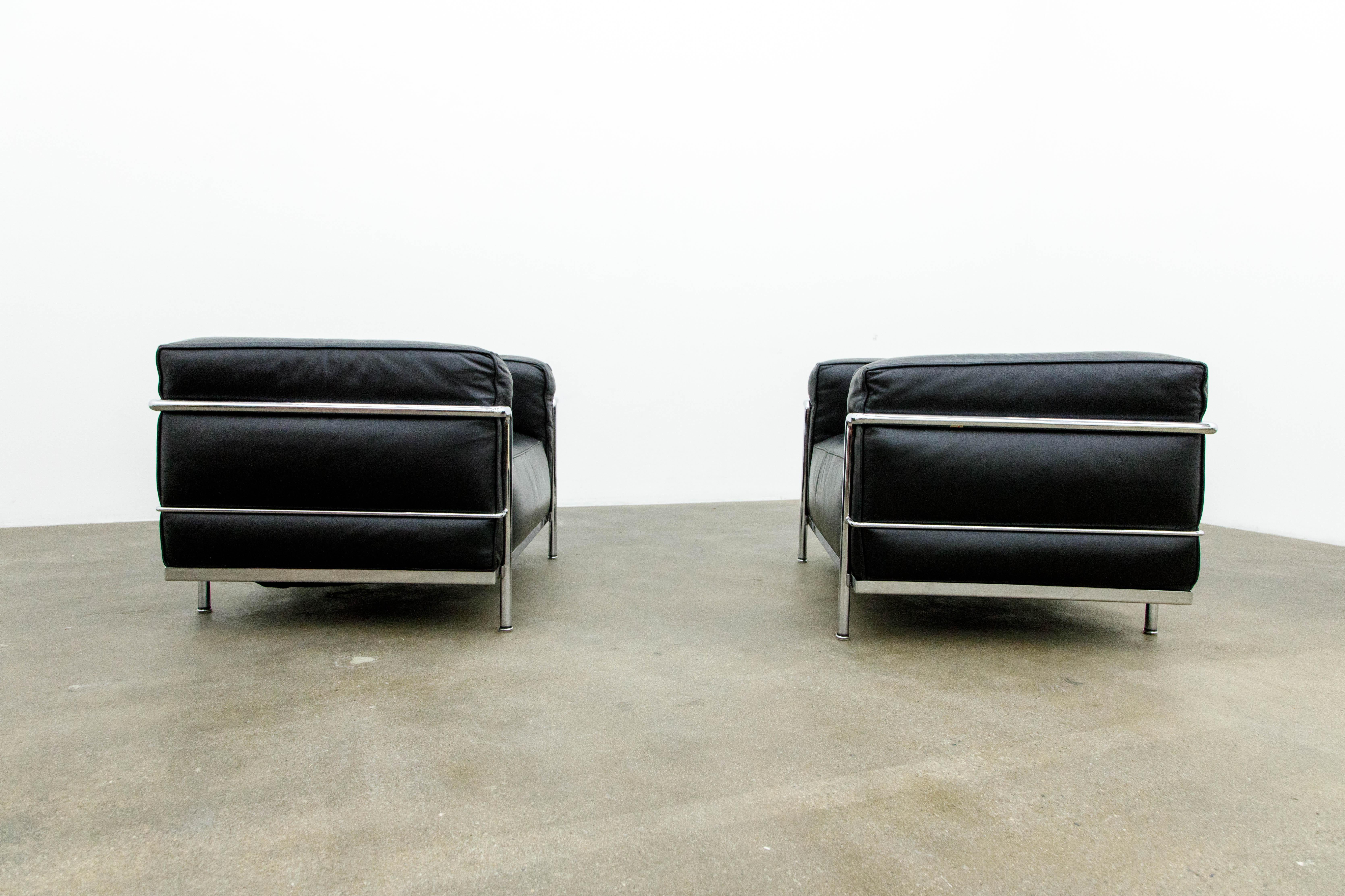 Late 20th Century Pair of Early Production 'LC3' Lounge Chairs by Le Corbusier for Cassina, Signed
