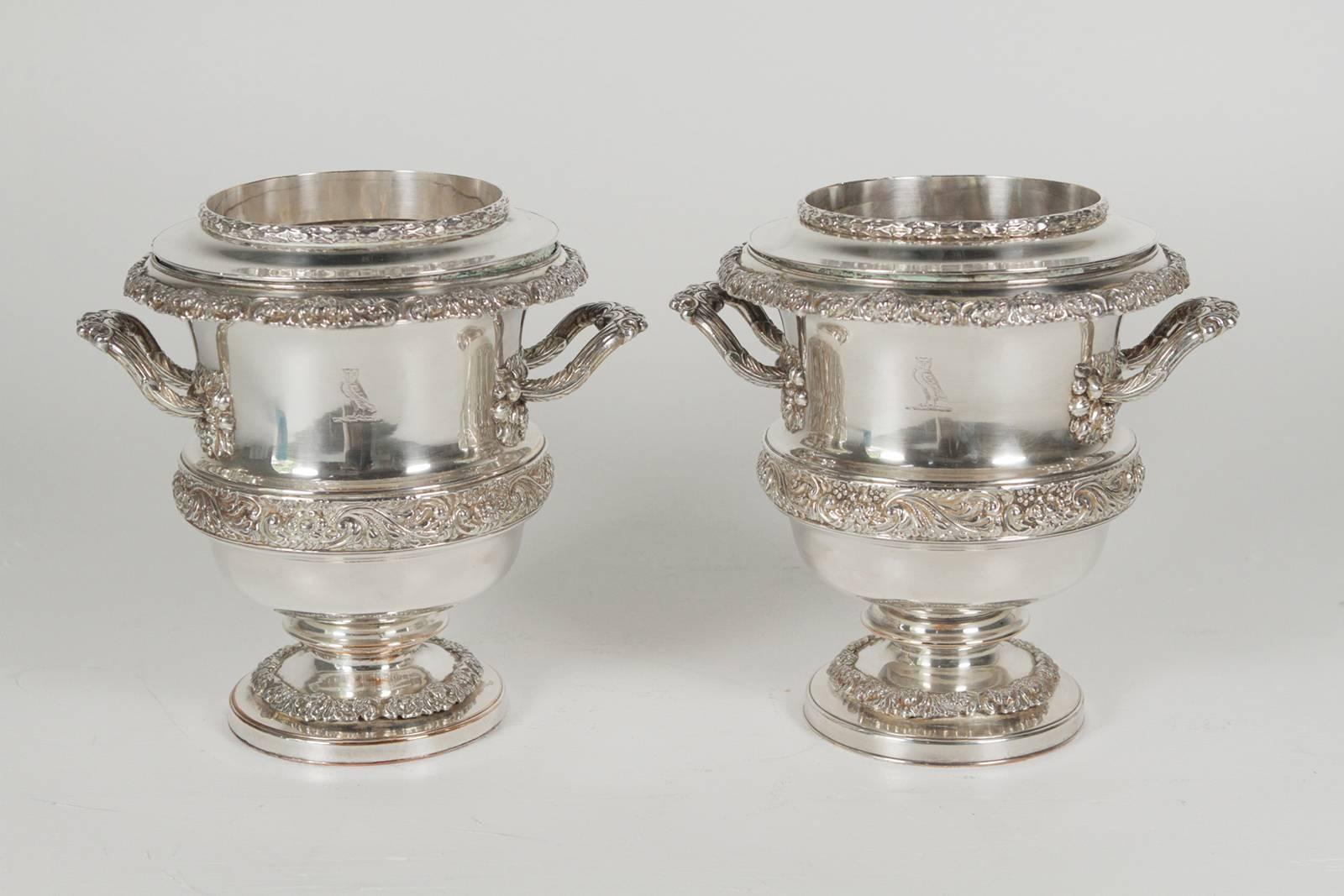 Early 19th Century Pair of Early Sheffield Plate Wine Coolers, England, circa 1820