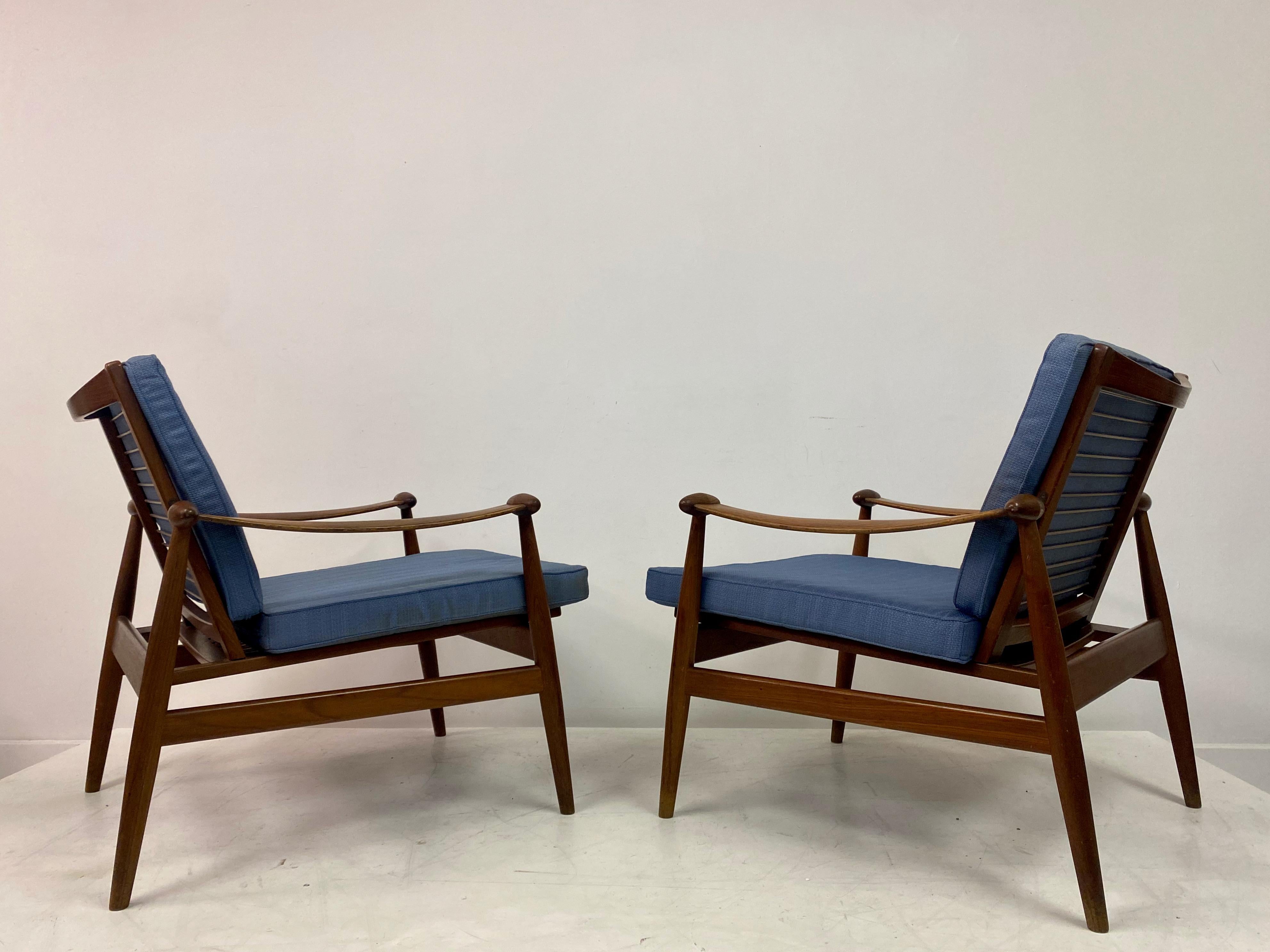 Pair Of  Early Spade Chairs In Teak By Finn Juhl For France And Daverkosen 2