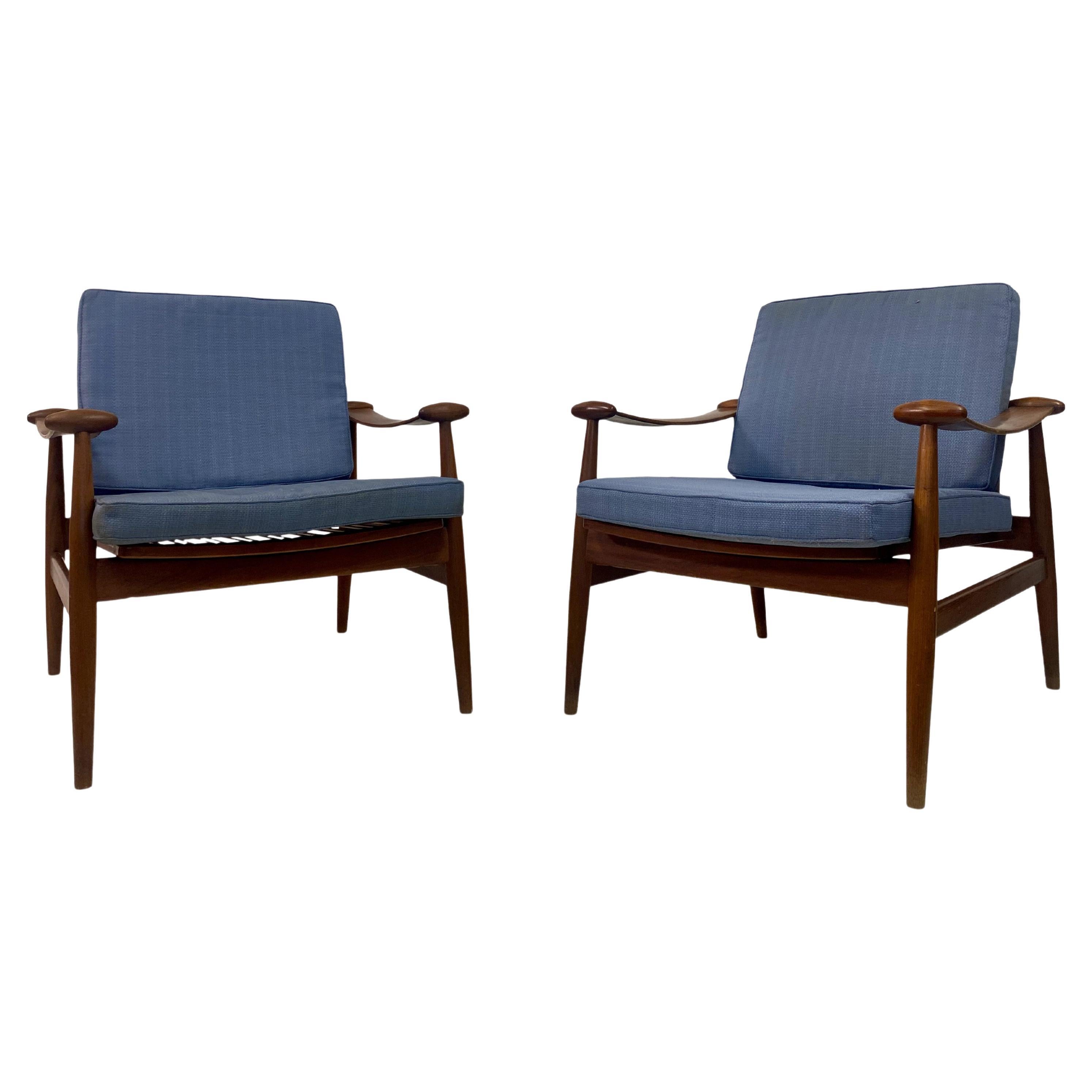 Pair Of  Early Spade Chairs In Teak By Finn Juhl For France And Daverkosen