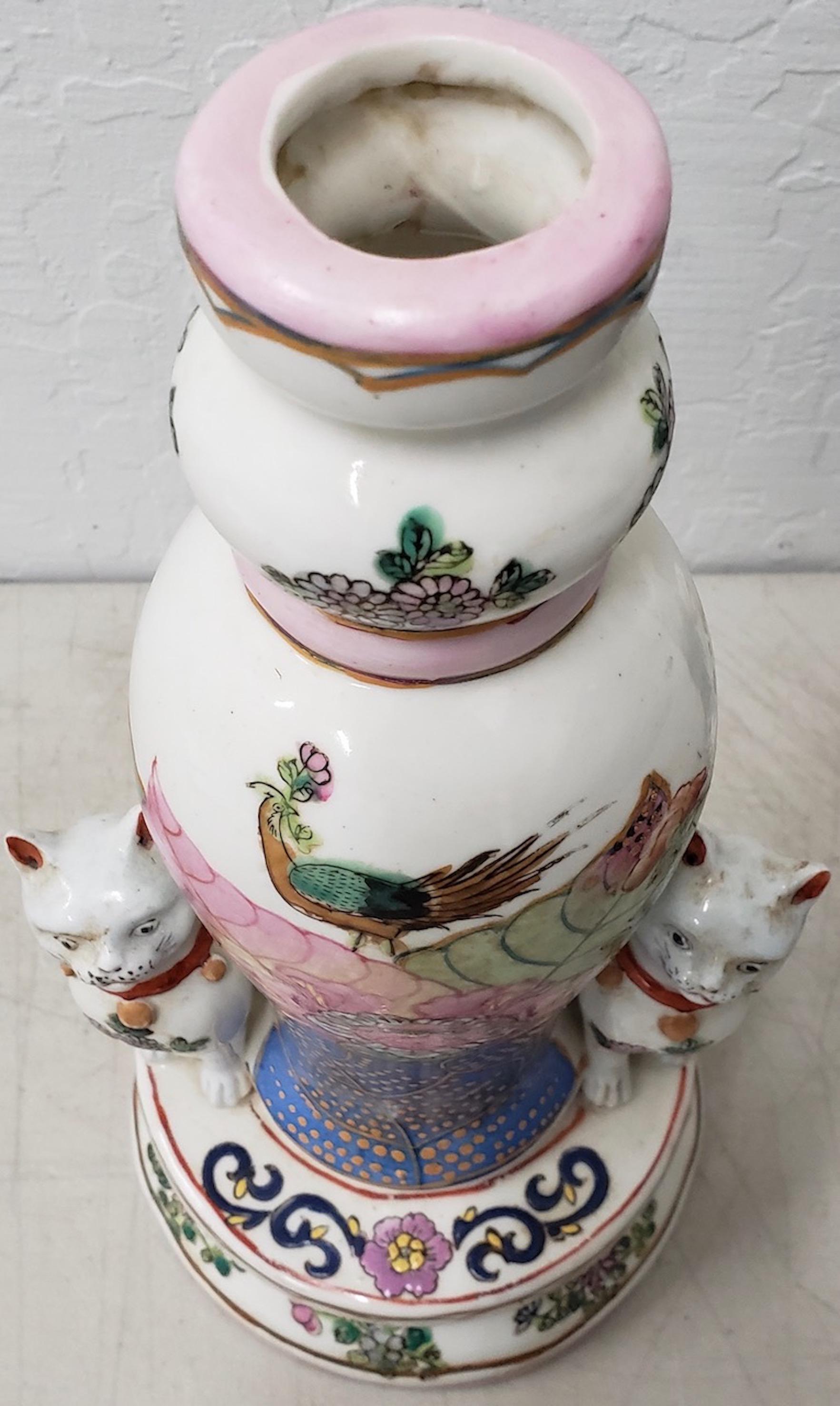 Pair of Early to Mid-20th Century Chinese Porcelain Figurines with Cats 3
