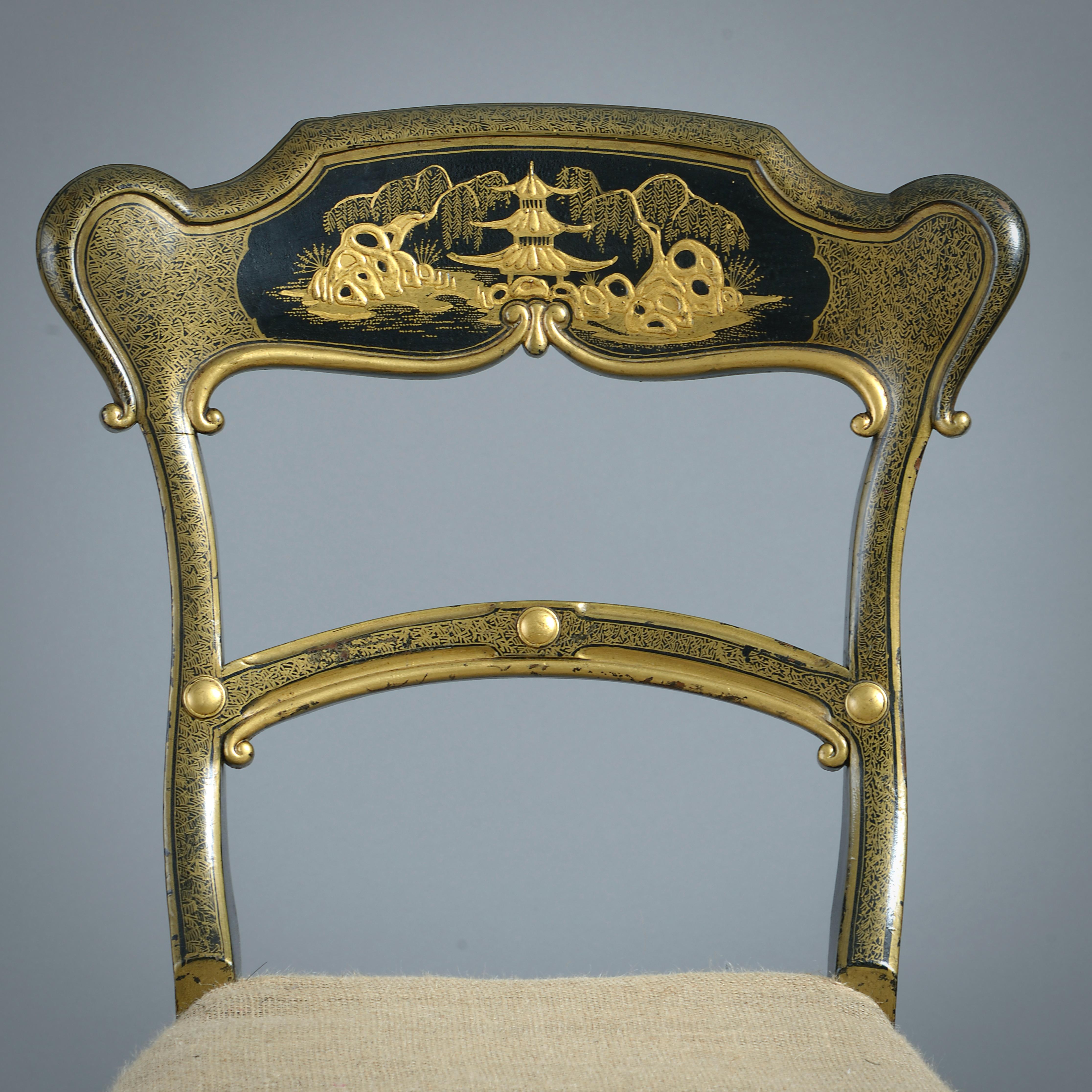 19th Century Pair of Early Victorian Black-And-Gold Japanned Side Chairs For Sale