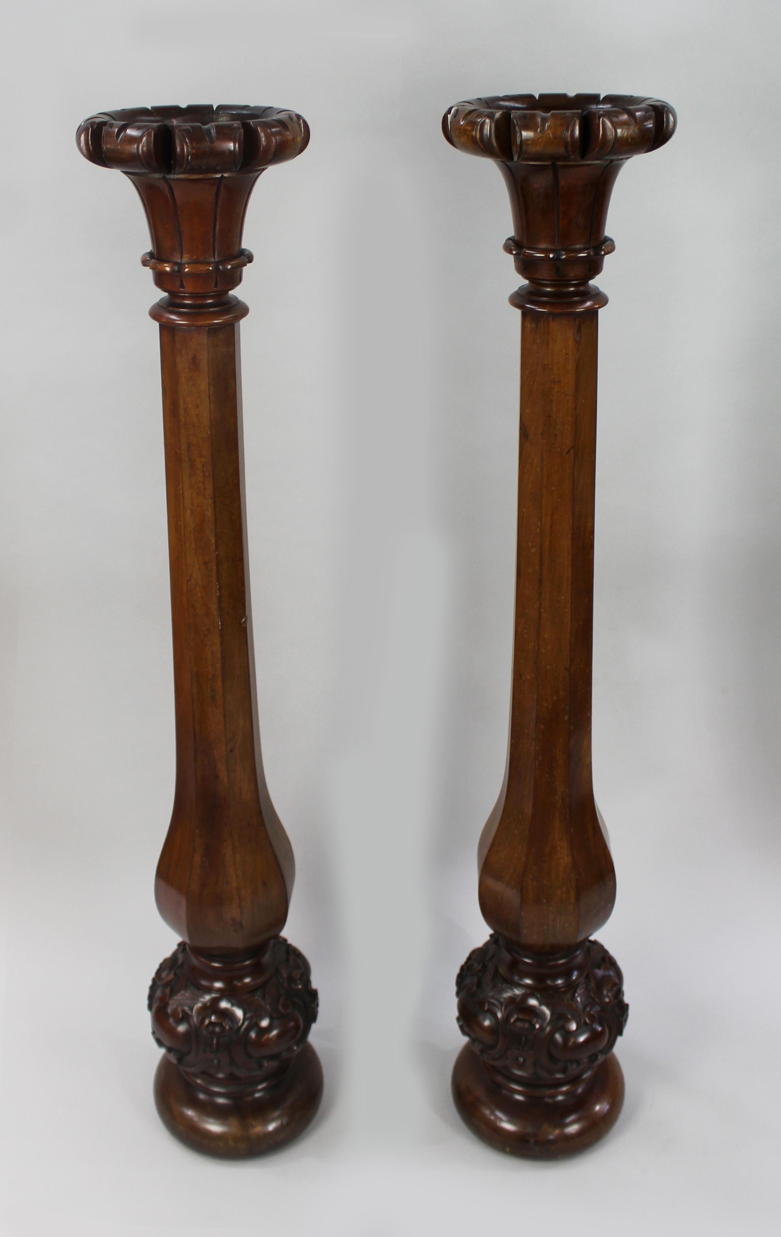 British Pair of Early Victorian Carved Mahogany Pedestals For Sale
