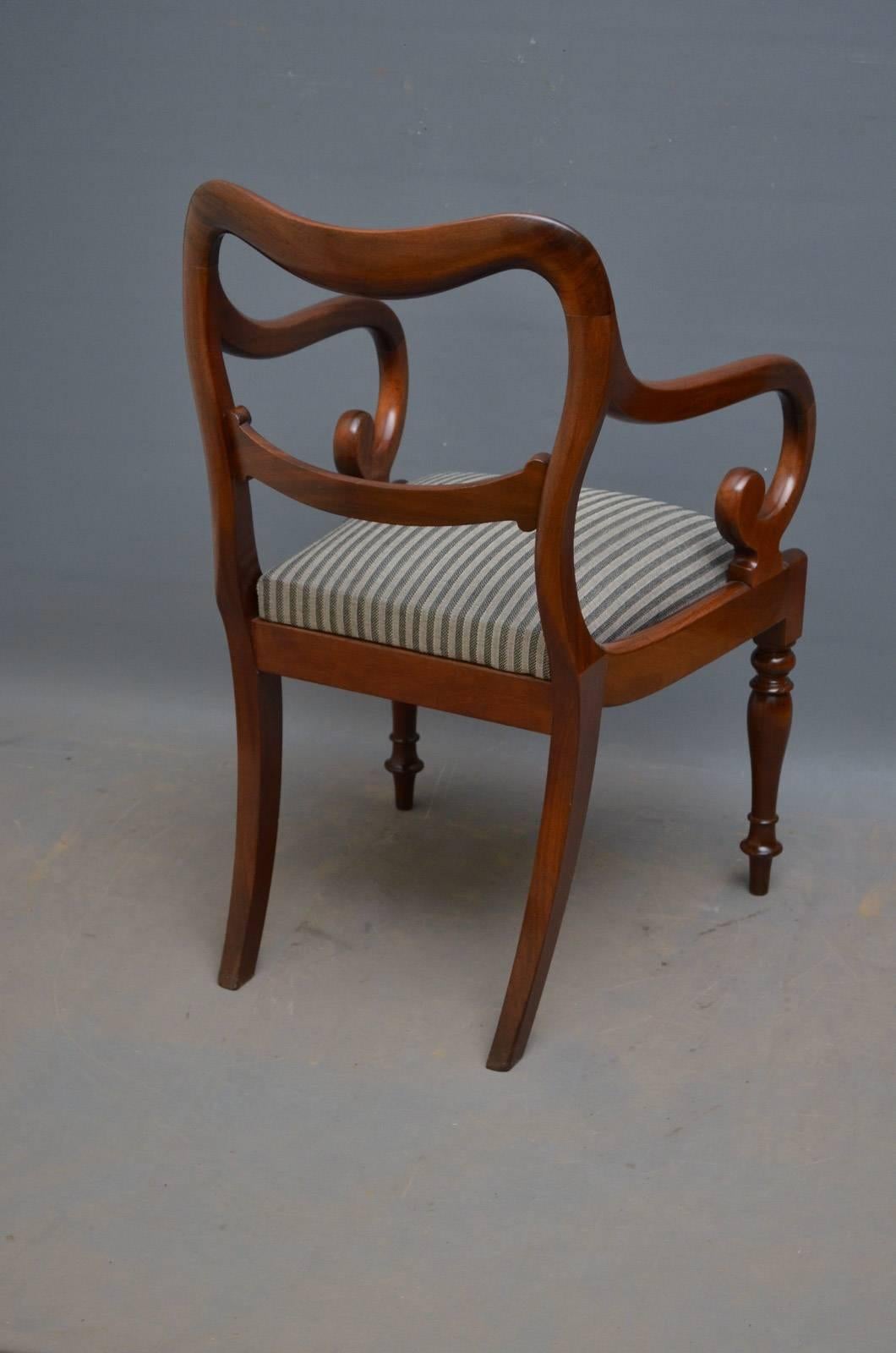 Pair of Early Victorian Mahogany Balloonback Carver Chairs 5