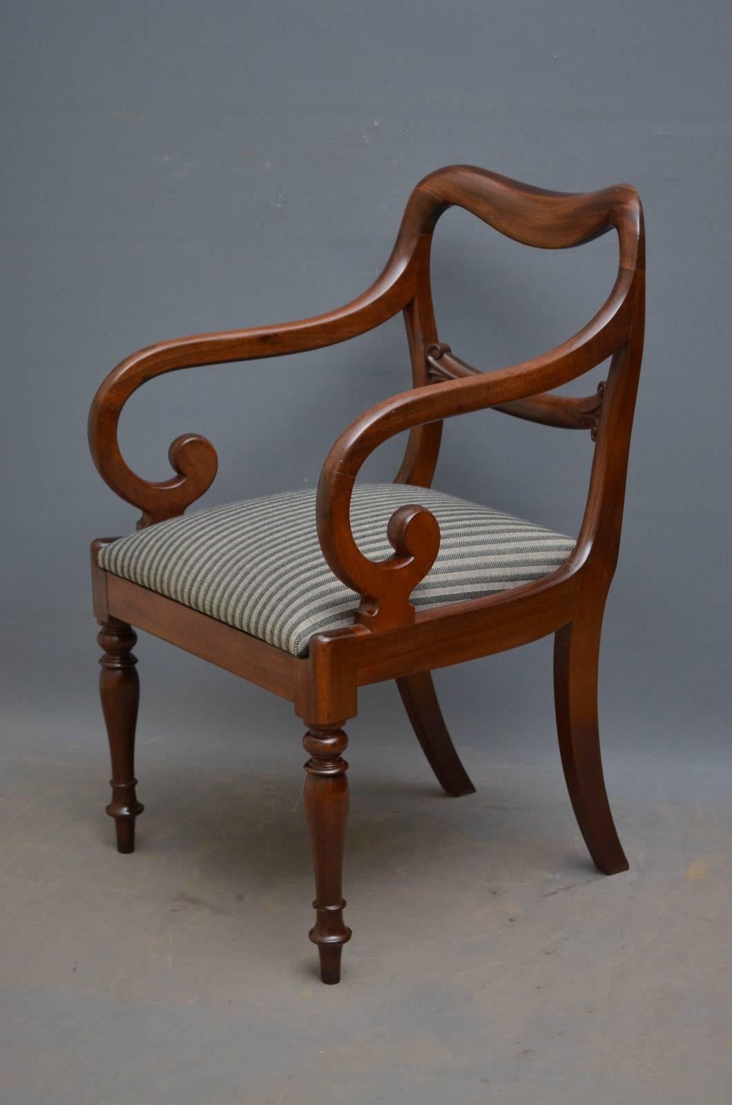 Pair of Early Victorian Mahogany Balloonback Carver Chairs 4
