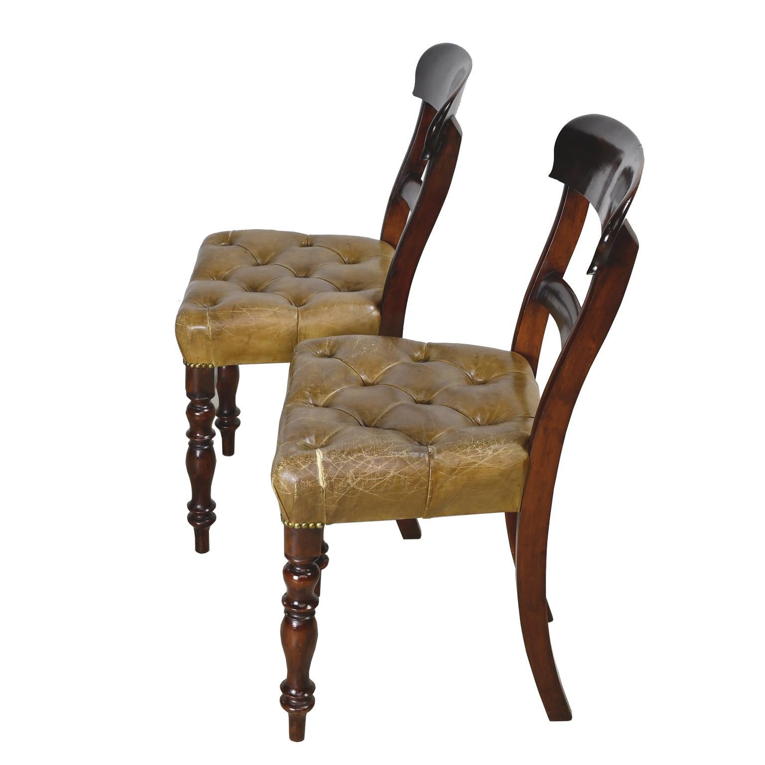 Mid-19th Century Pair of Early Victorian Mahogany Chairs with Leather Upholstery, England