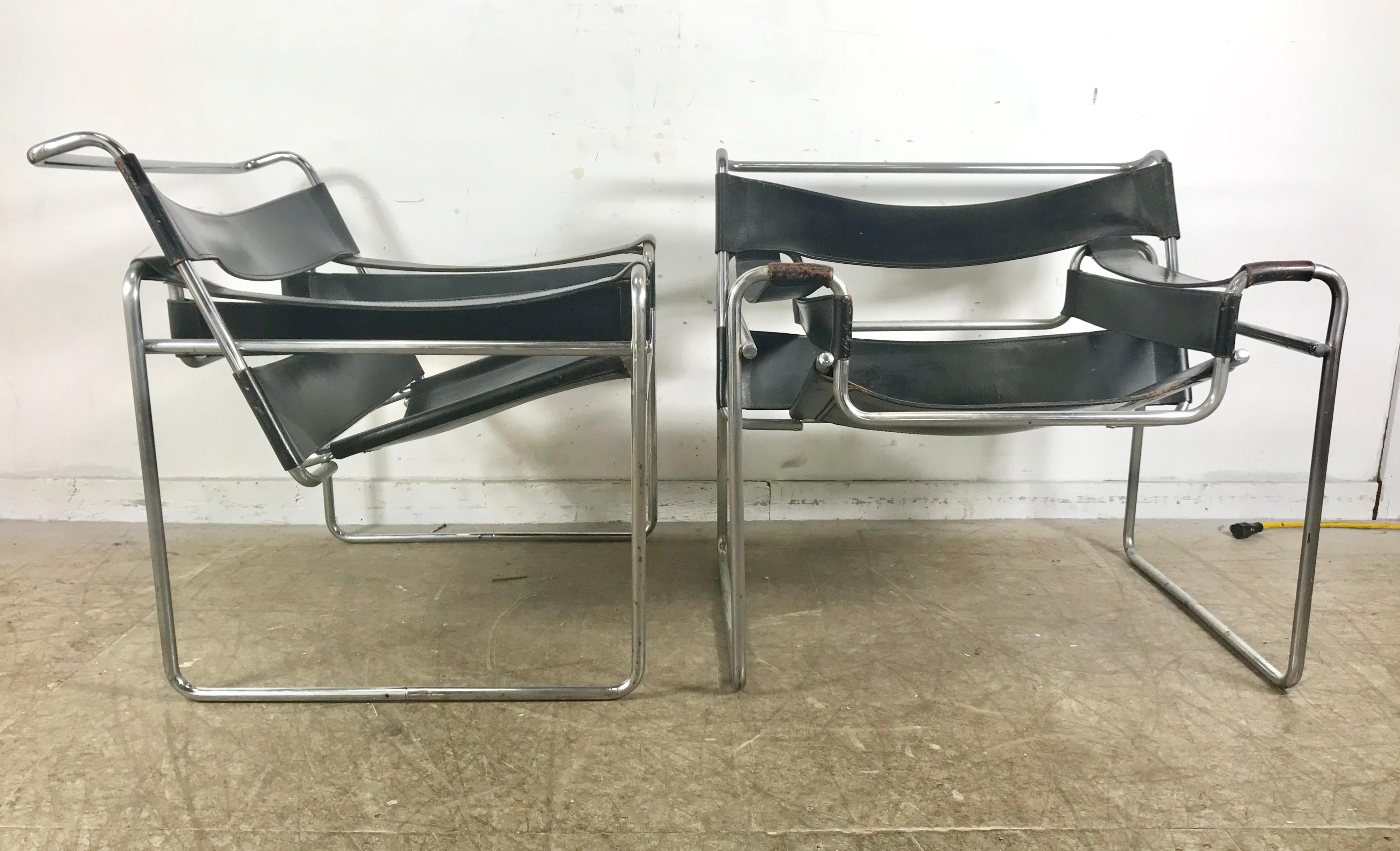 Bauhaus Pair of Early Wassily Chairs by Marcel Breuer for Knoll, Leather and Chrome For Sale