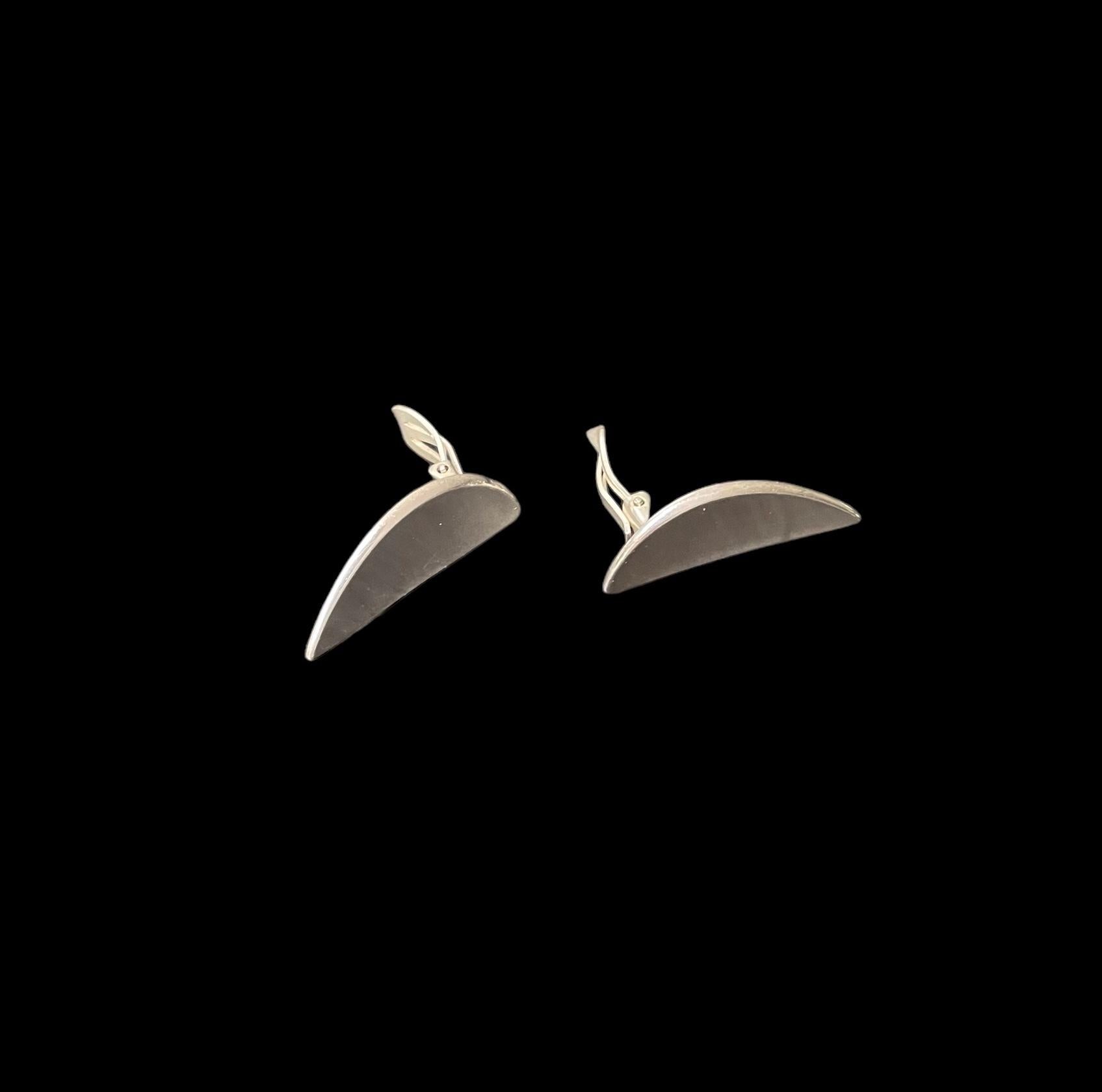 Paire de boucles d'oreilles par Hans Hansen Bon état - En vente à Lee-On-The-Solent, GB