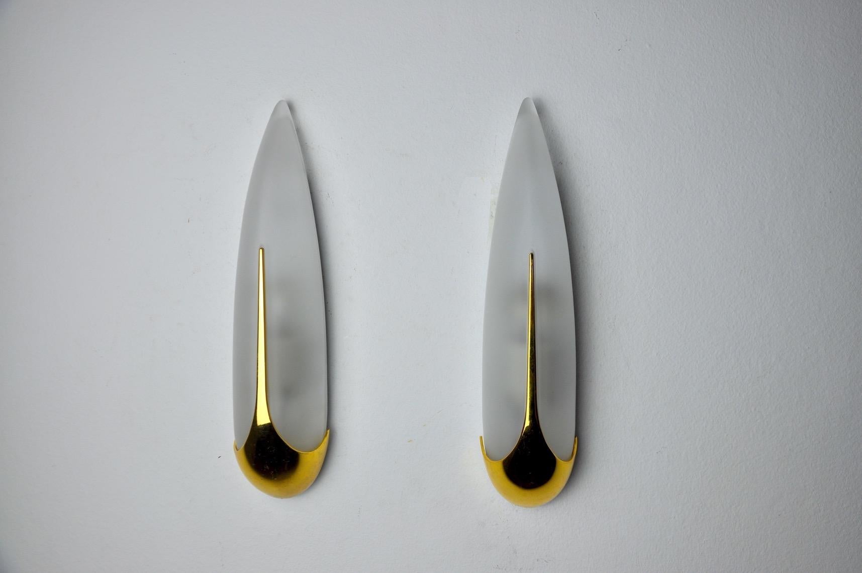 Hollywood Regency Pair of ears of corn scons by idearte, frosted glass, Spain, 1980 For Sale