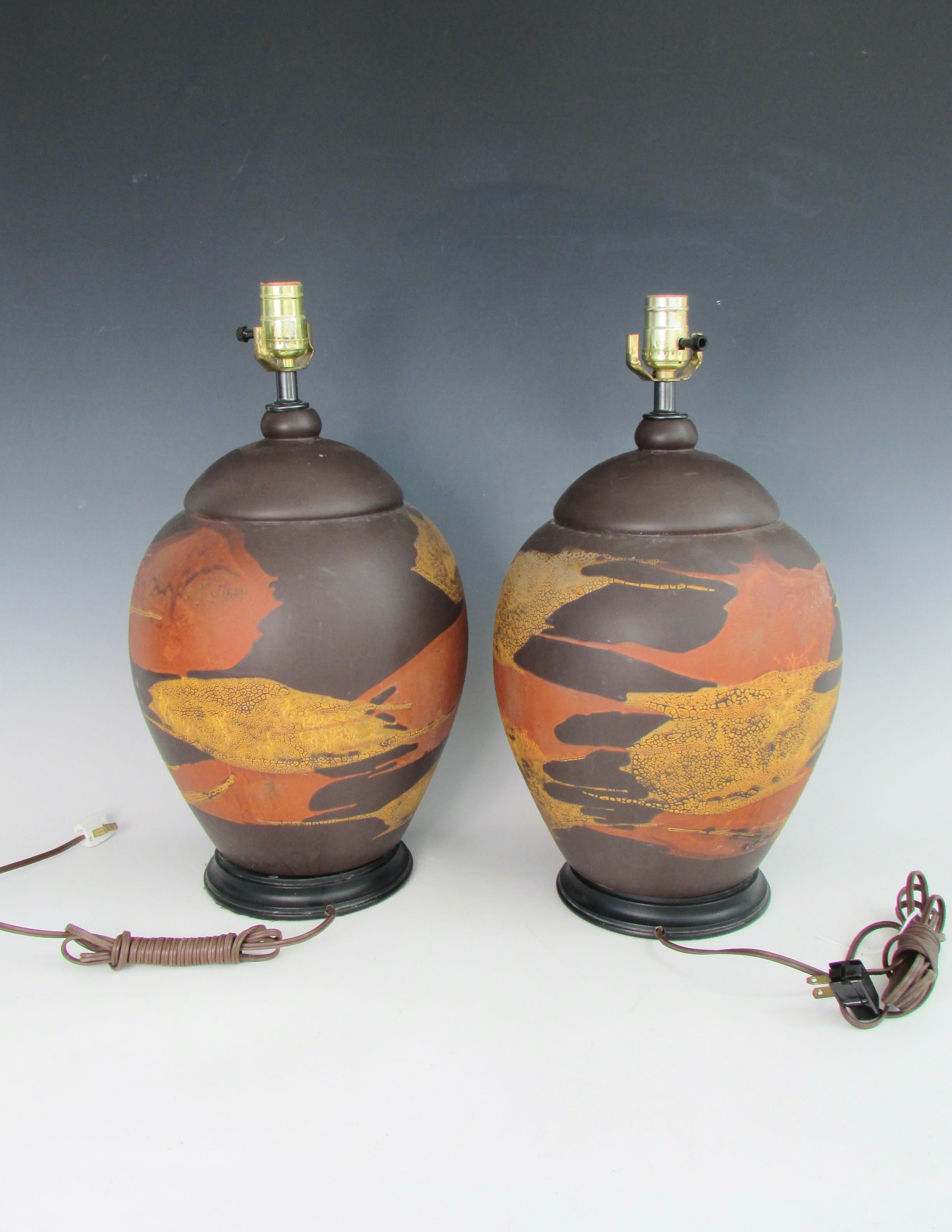 20th Century Pair of Earth Tone Pottery Table Lamps For Sale