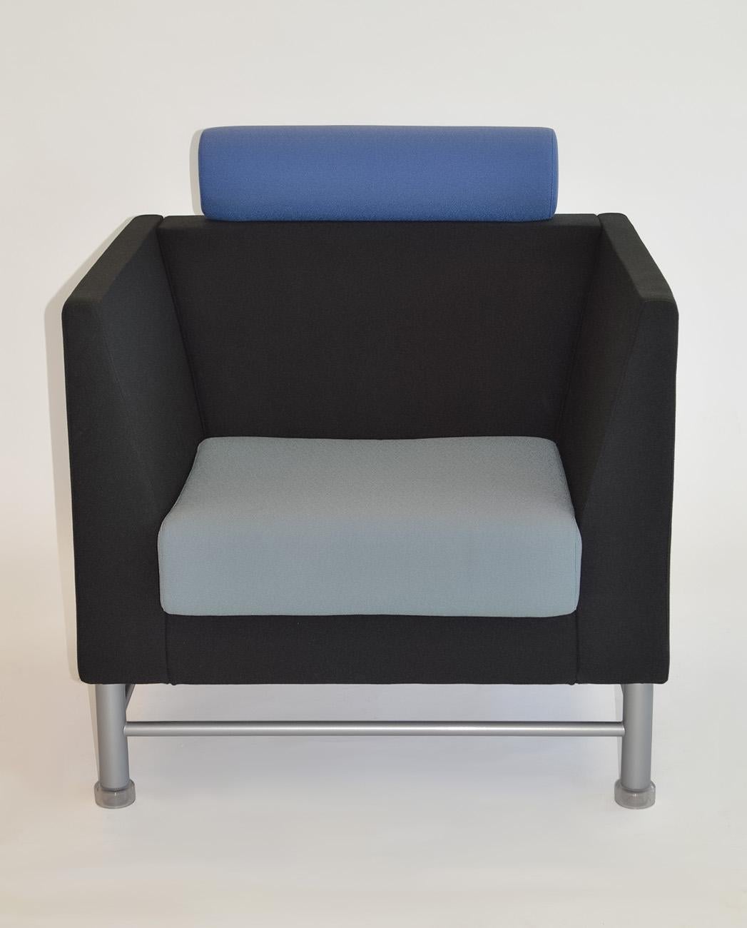 Post-Modern Pair of Eastside Club Lounge Chairs by Ettore Sottsass for Knoll, 1980s For Sale