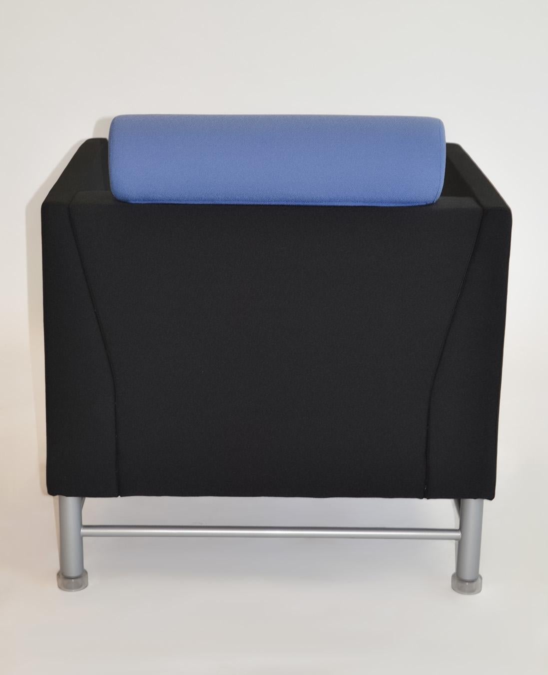 Pair of Eastside Club Lounge Chairs by Ettore Sottsass for Knoll, 1980s In Good Condition For Sale In Fort Lauderdale, FL