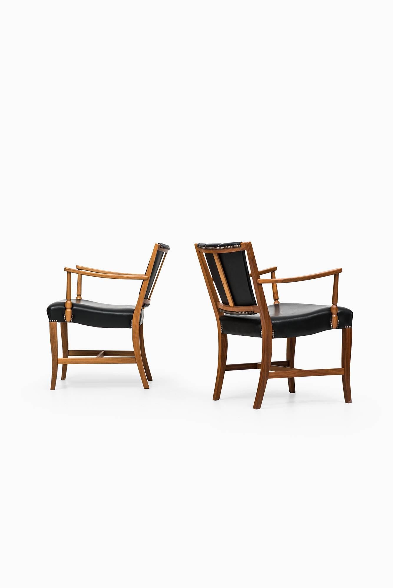 Scandinavian Modern Pair of Easy Chairs / Armchairs Designed by Josef Frank Produced by Svenskt Tenn