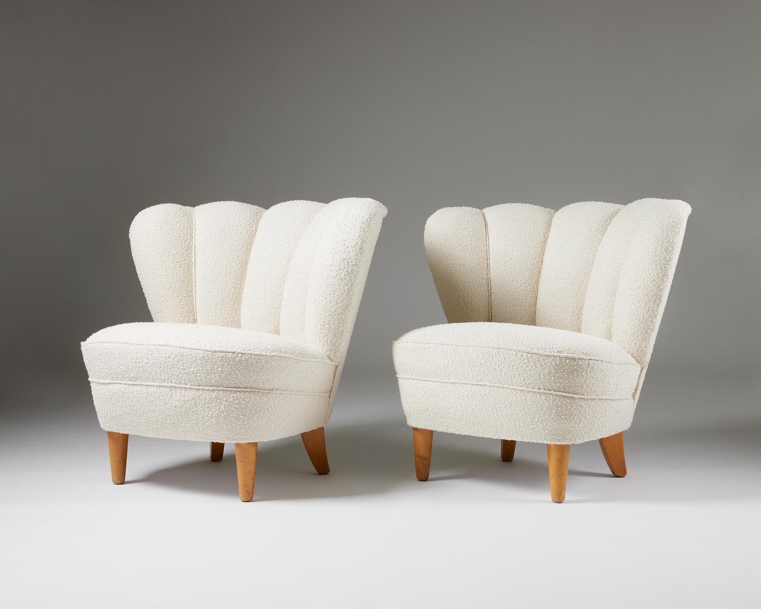 Mid-Century Modern Pair of easy chairs, anonymous, Finland, 1950s For Sale