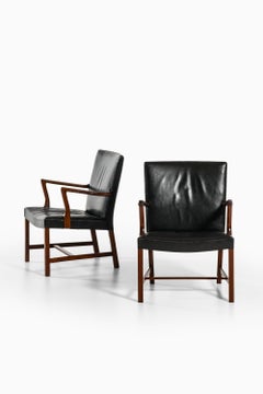 Pair of Easy Chairs / Armchairs in Mahogany and Leather by Hans Wegner, 1950's