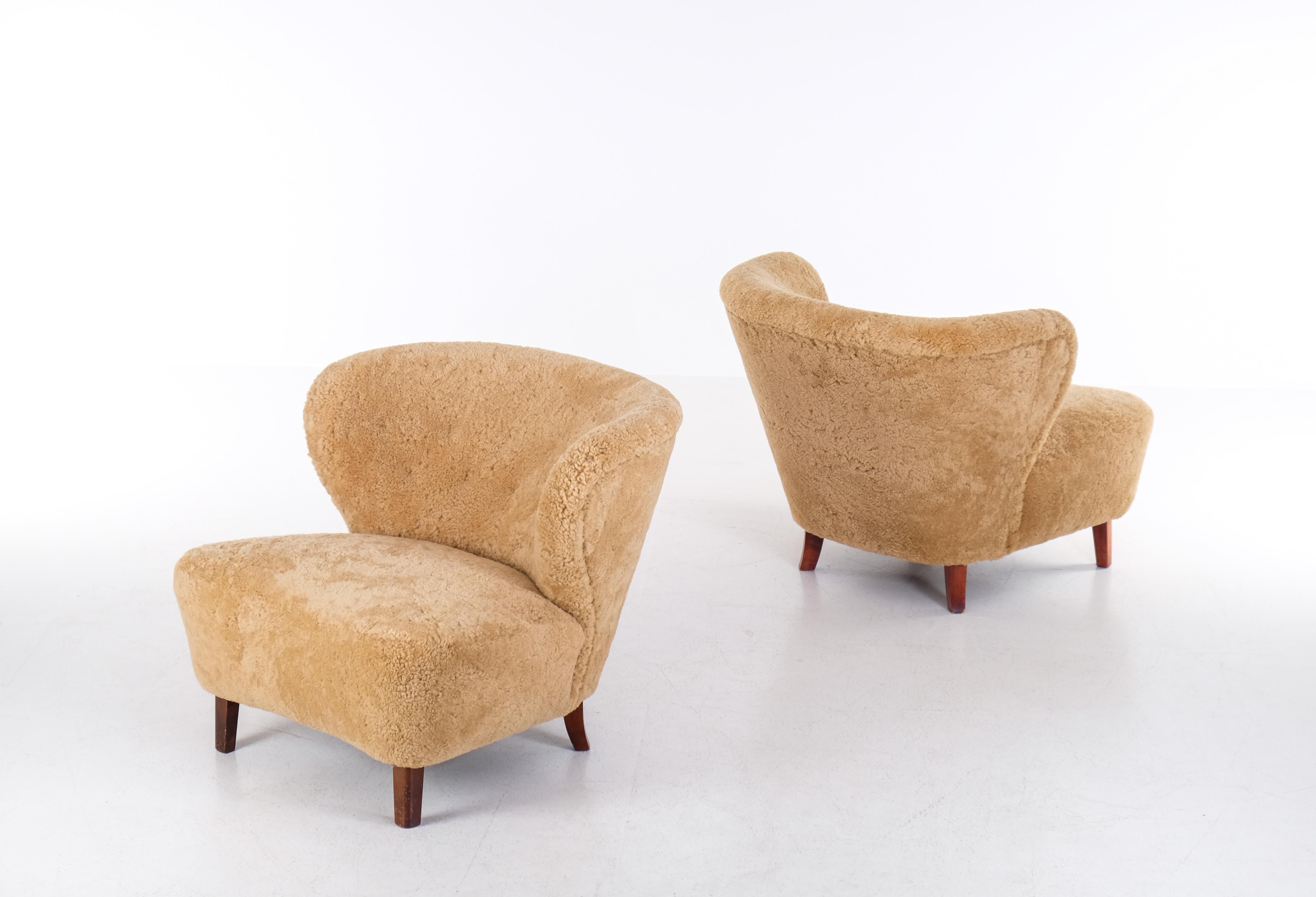 Swedish Pair of Easy Chairs by AB Erik Ek's Snickerifabrik, Malmö, Sweden, 1940s For Sale