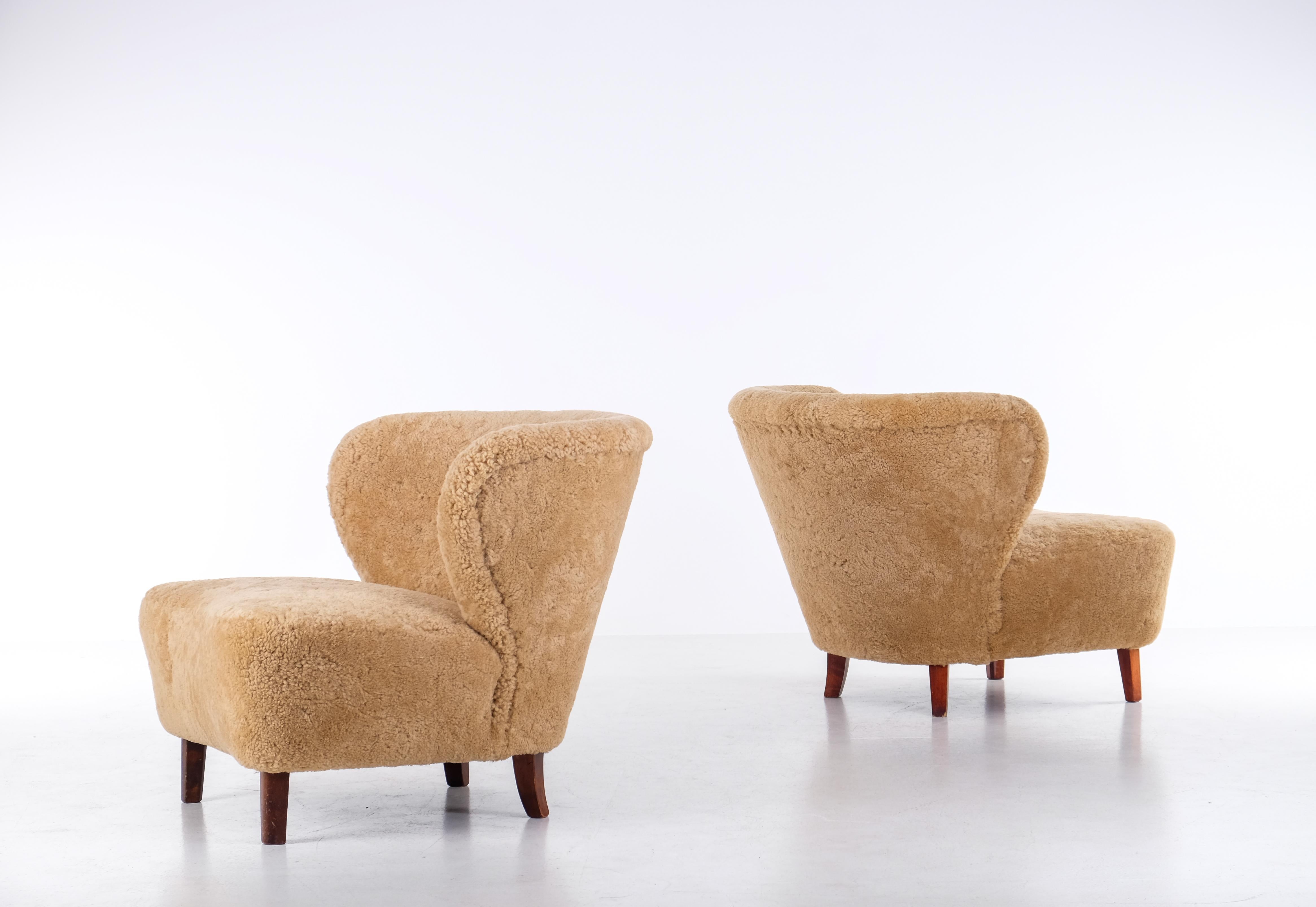 Pair of Easy Chairs by AB Erik Ek's Snickerifabrik, Malmö, Sweden, 1940s In Good Condition For Sale In Stockholm, SE