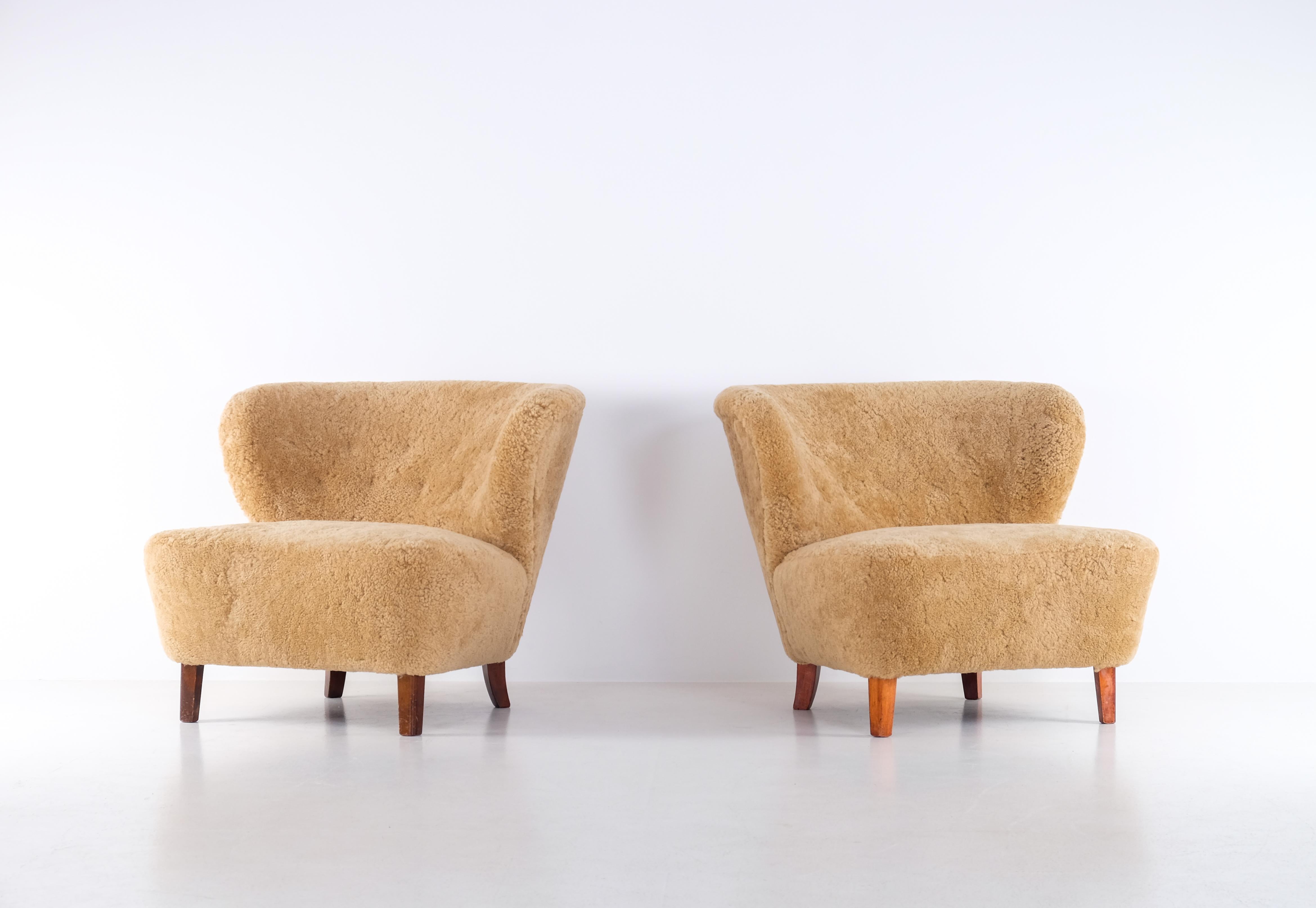 Pair of Easy Chairs by AB Erik Ek's Snickerifabrik, Malmö, Sweden, 1940s For Sale 1
