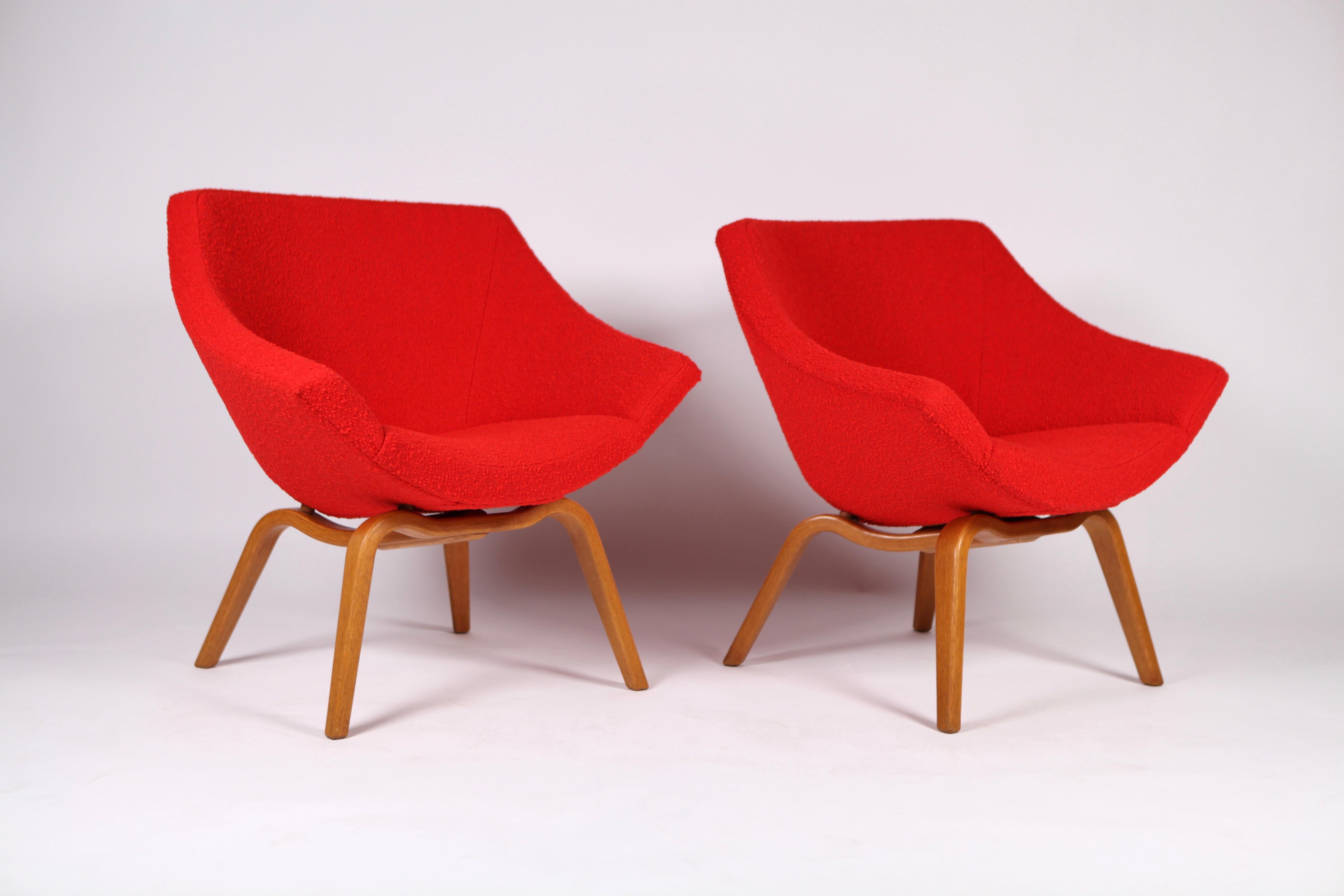 Scandinavian Modern Pair of Easy Chairs by Carl-Gustaf Hiort Af Ornäs, Helsinki, 1950s
