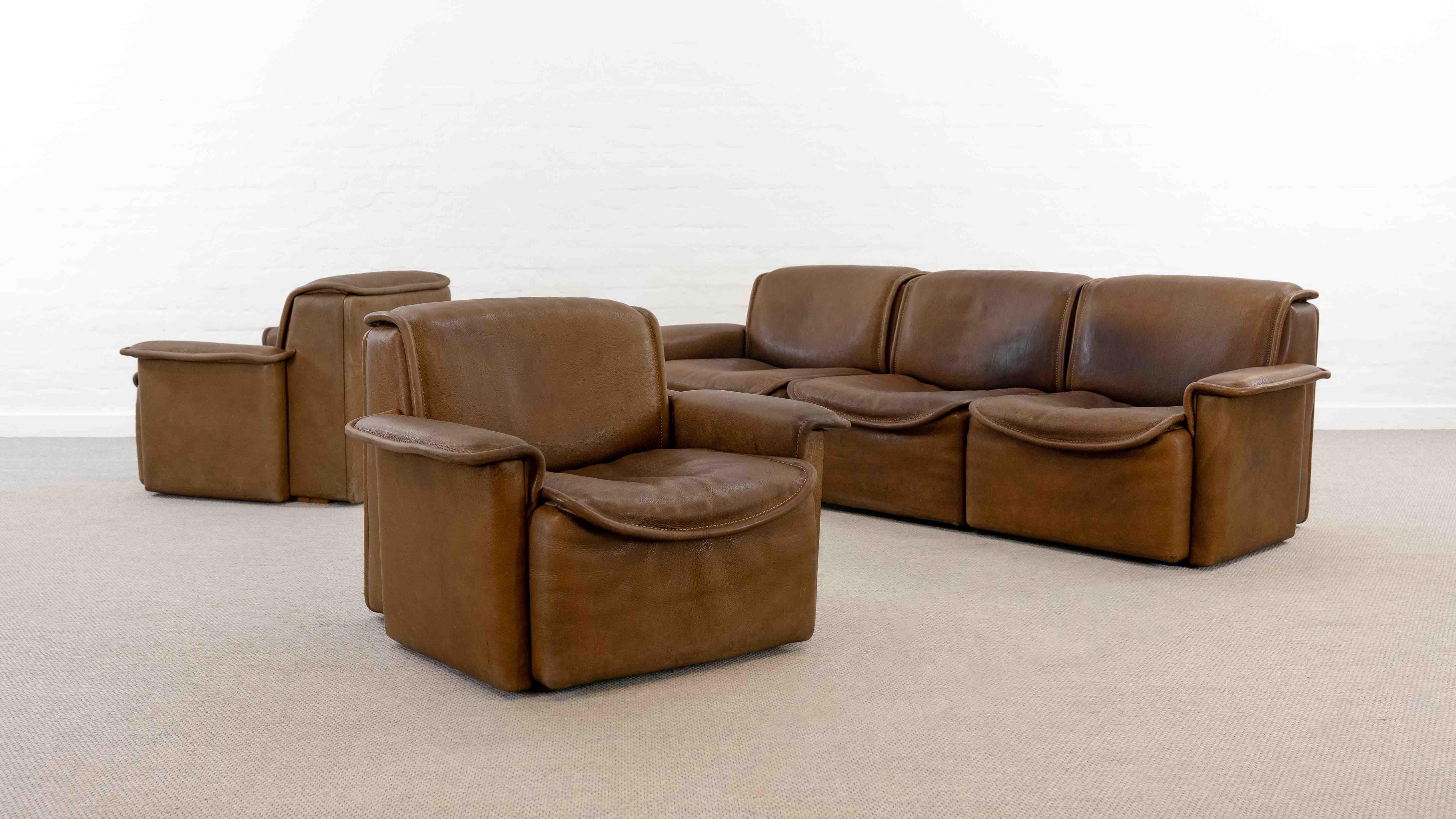 Paire de fauteuils de De Sede, Model No No 12 en cuir cognac, années 70 en vente 13