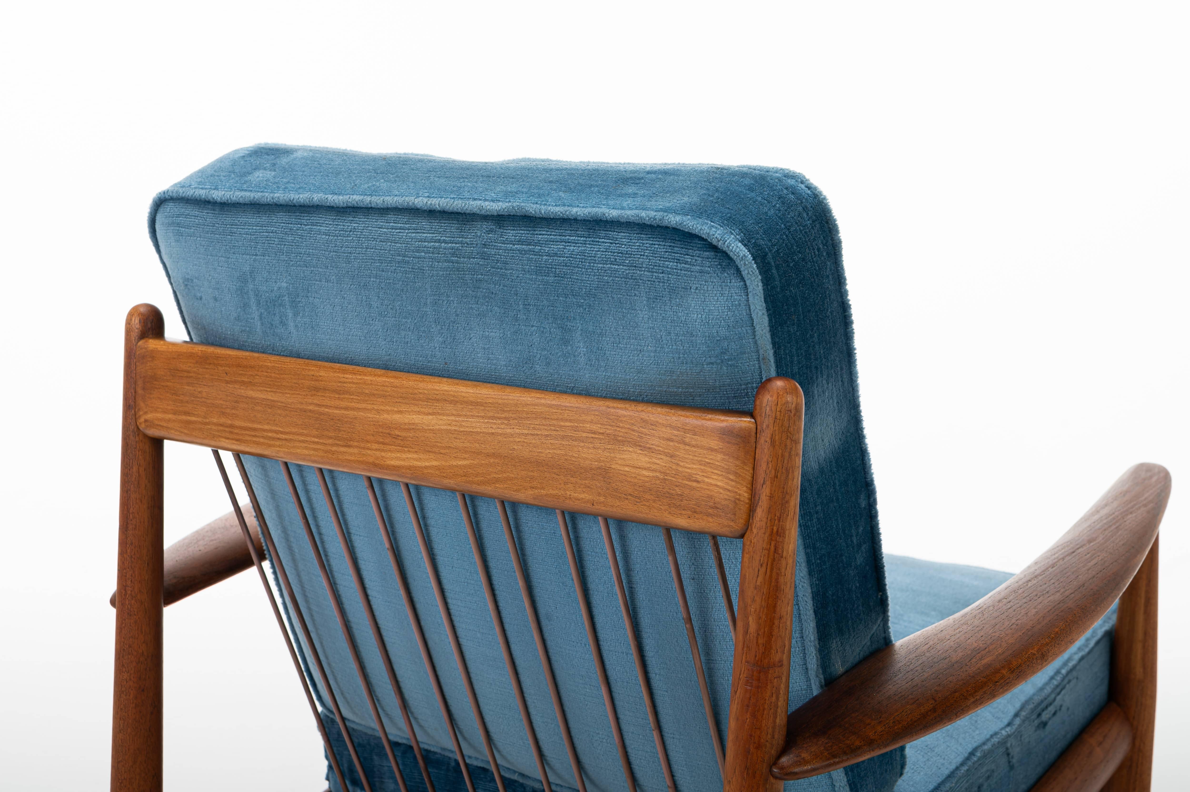 Pair of easy chairs by Grete Jalk for France & Daverkosen, Denmark 1962 For Sale 5