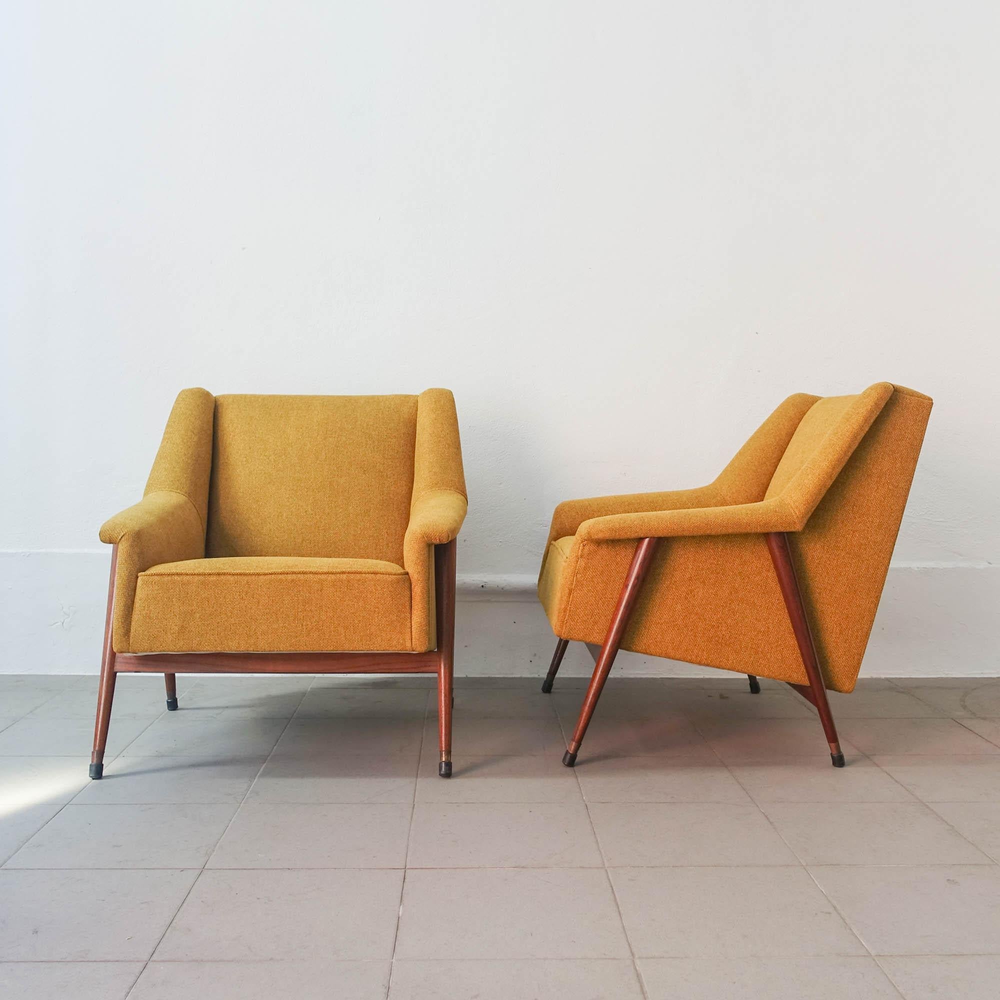 Pair of Easy Chairs, by José Espinho for Olaio, 1959 For Sale 4