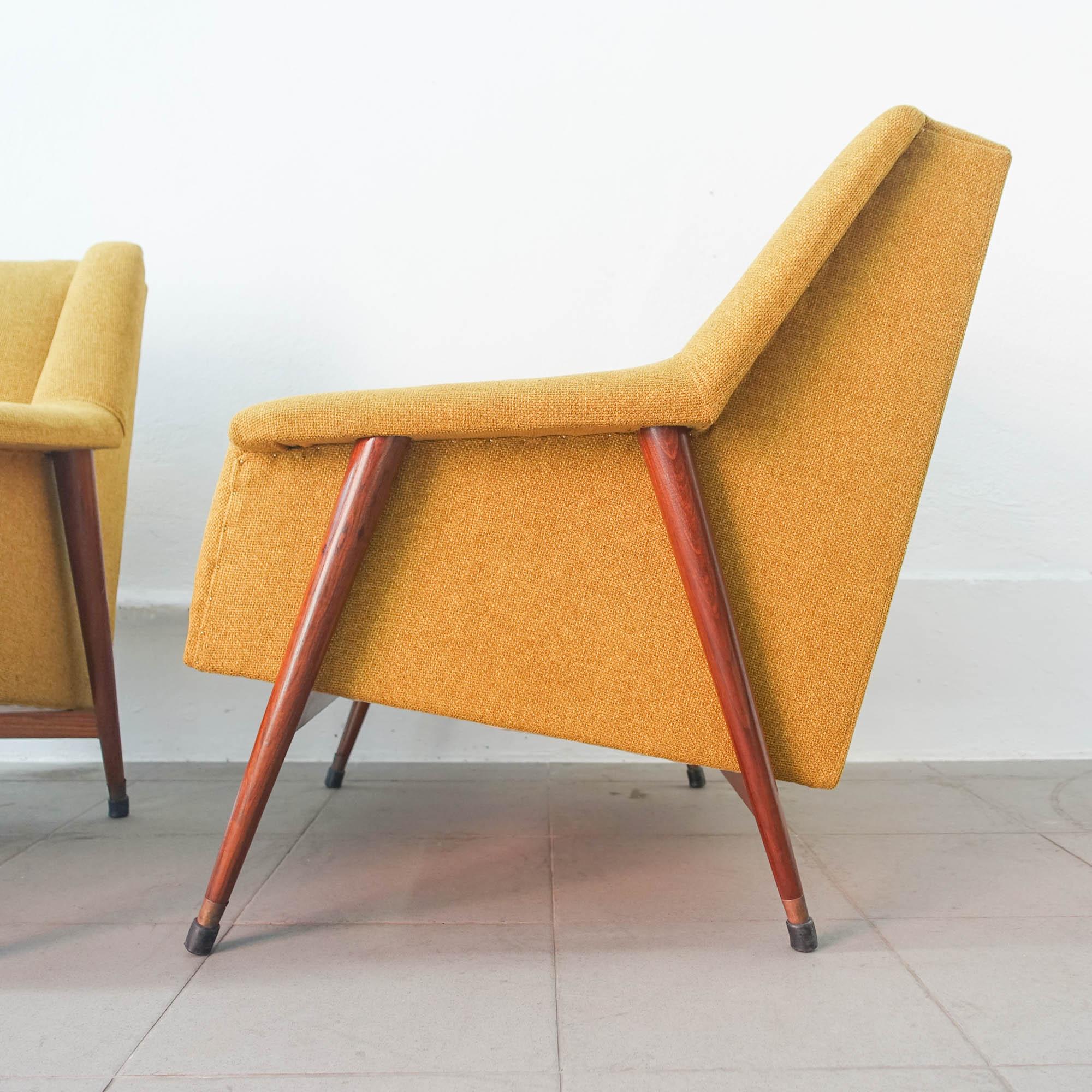 Pair of Easy Chairs, by José Espinho for Olaio, 1959 For Sale 5