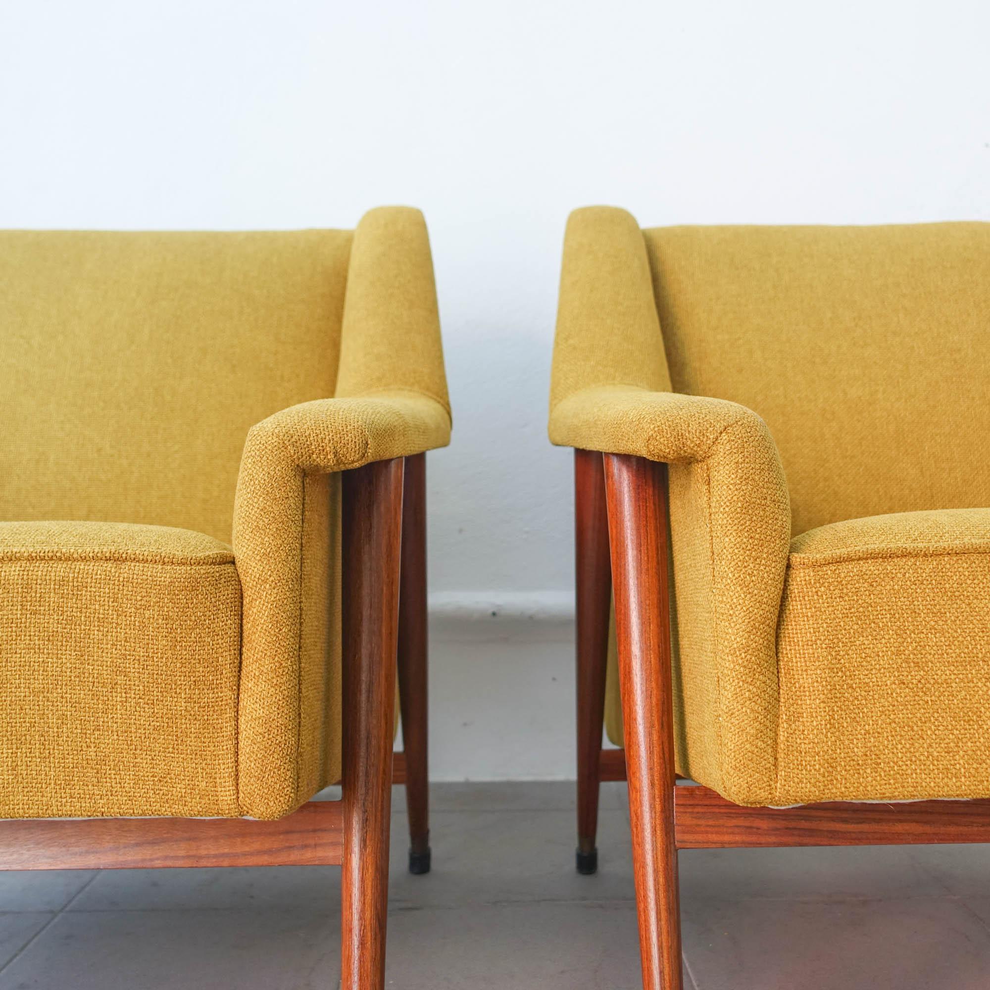 Pair of Easy Chairs, by José Espinho for Olaio, 1959 For Sale 2