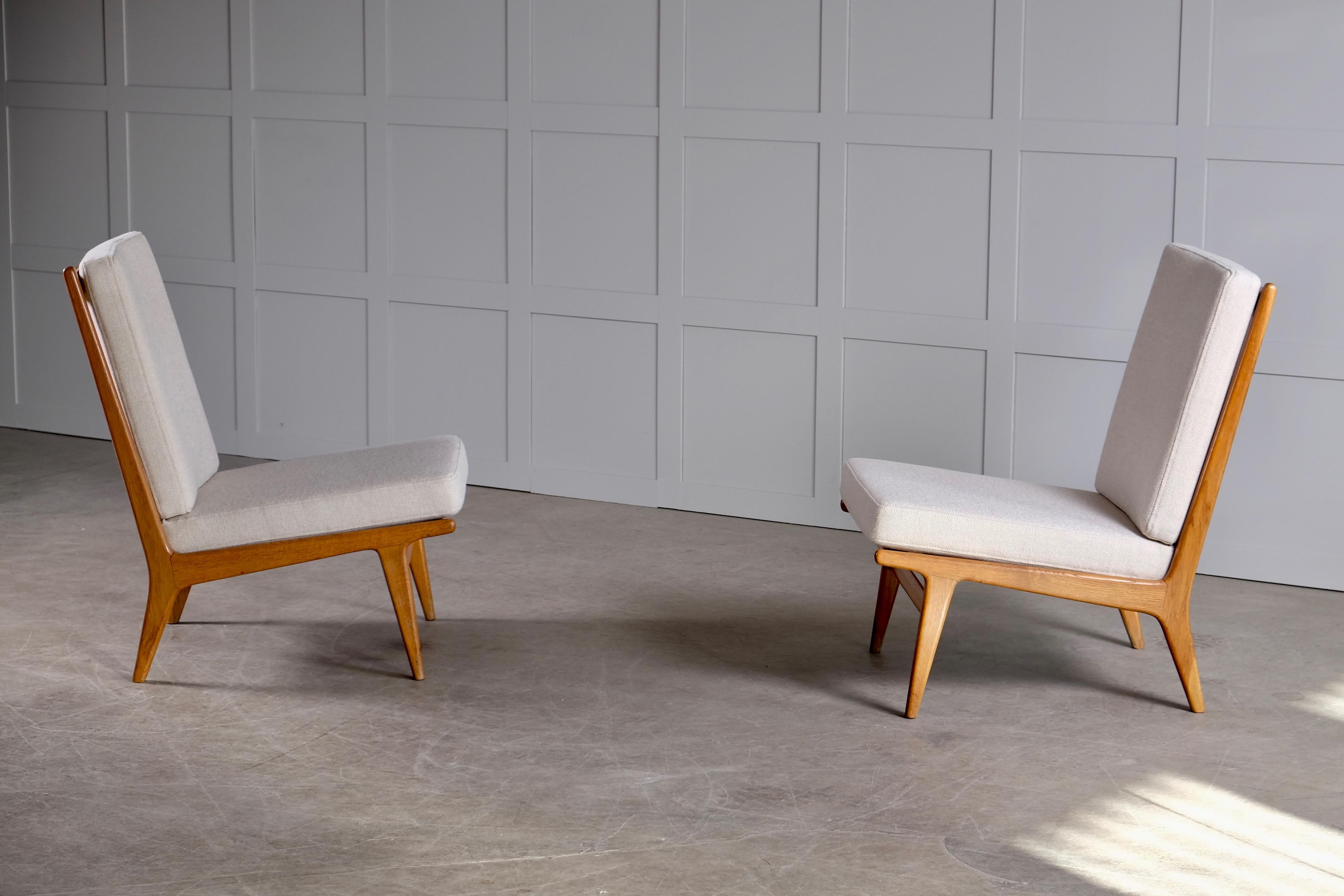 Pair of Easy Chairs by Karl-Erik Ekselius, Sweden, 1960s In Good Condition For Sale In Stockholm, SE