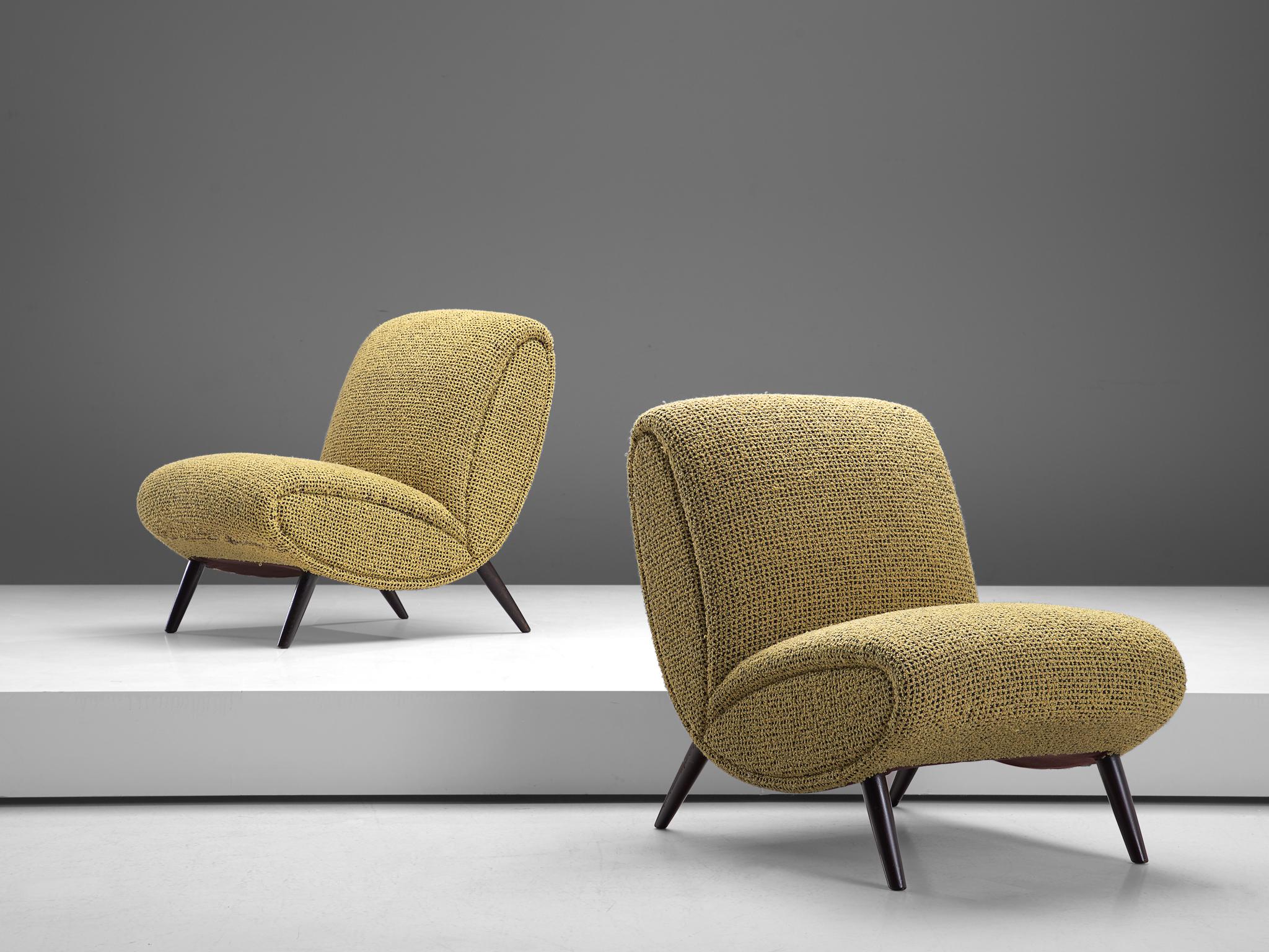 Norman Bel Geddes, set of two slipper chairs, fabric and beech, United States, 1949.

Set of two easy chairs designed by the American industrial designer Norman Bel Geddes (1893-1958). In his book 'Horizons' (1932) he describes his design philosophy