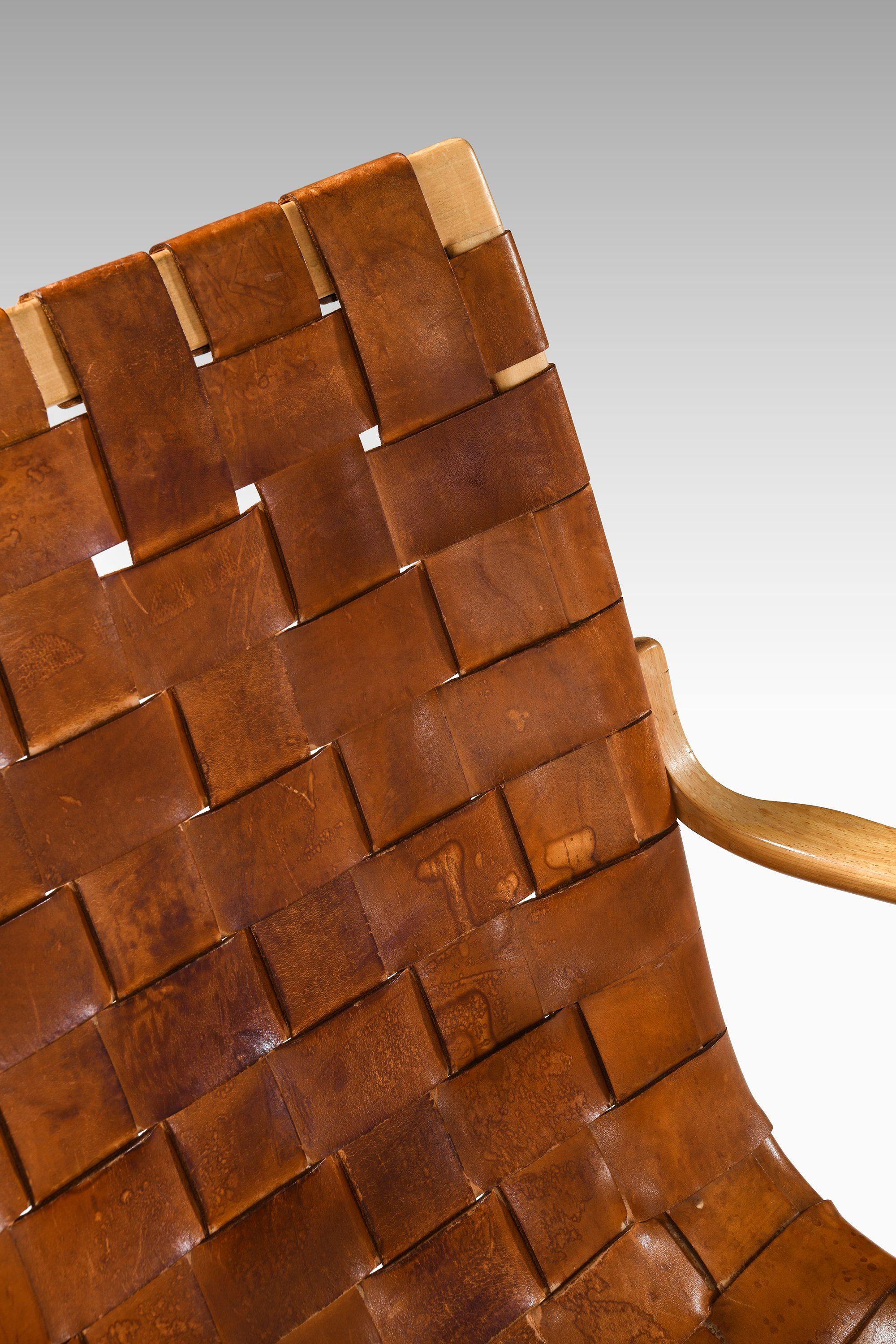 Sessel ohne Armlehne aus Birke und Original-Leder Webbing von Bruno Mathsson, 1968, Paar im Angebot 1