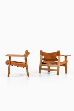 Pair of Easy Chairs in Oak and Cognac Brown Leather by Børge Mogensen, 1950's