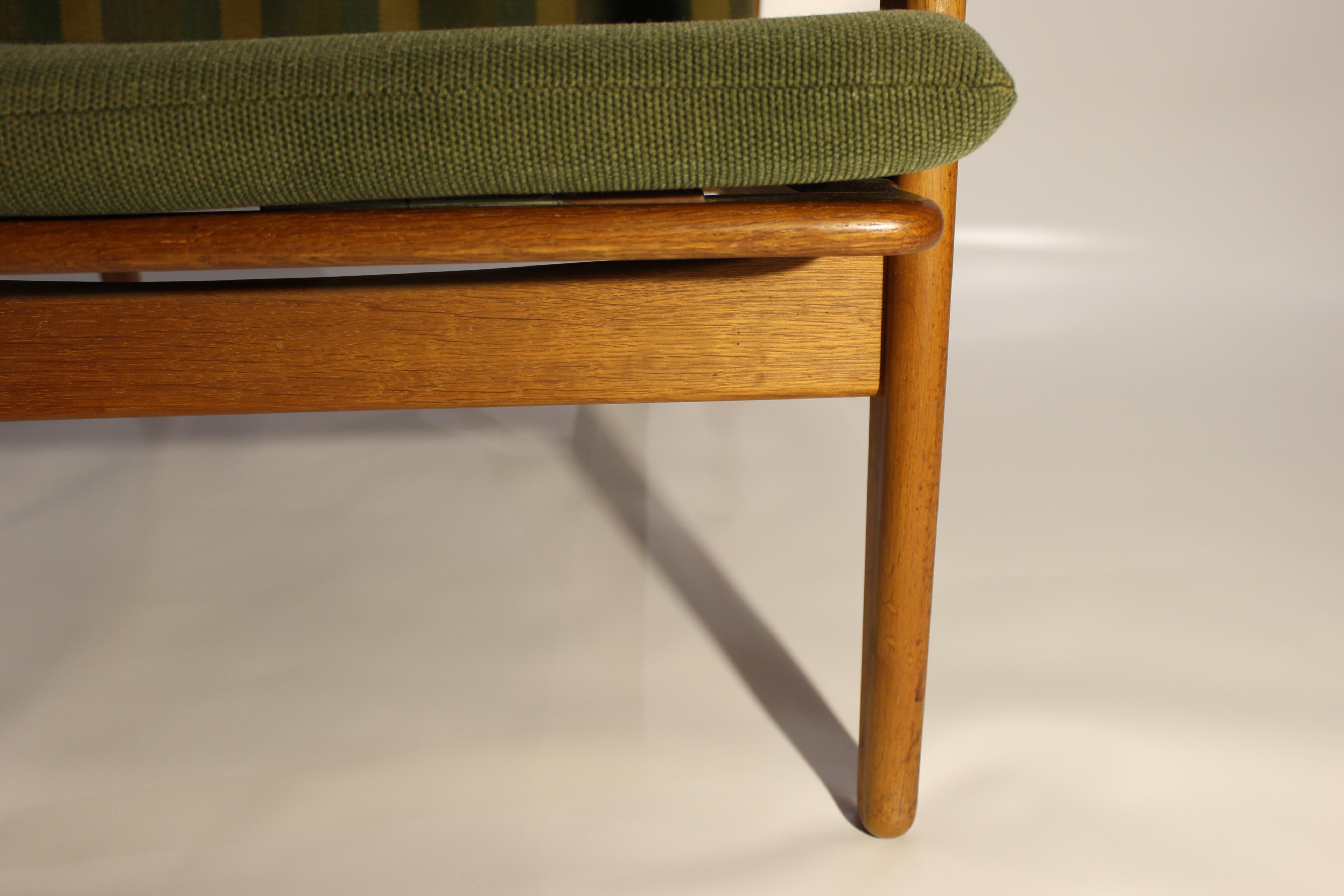 Pair of Easy Chairs in Oak, Model J55, by Poul M. Volther for FDB, 1961 In Good Condition In Lejre, DK