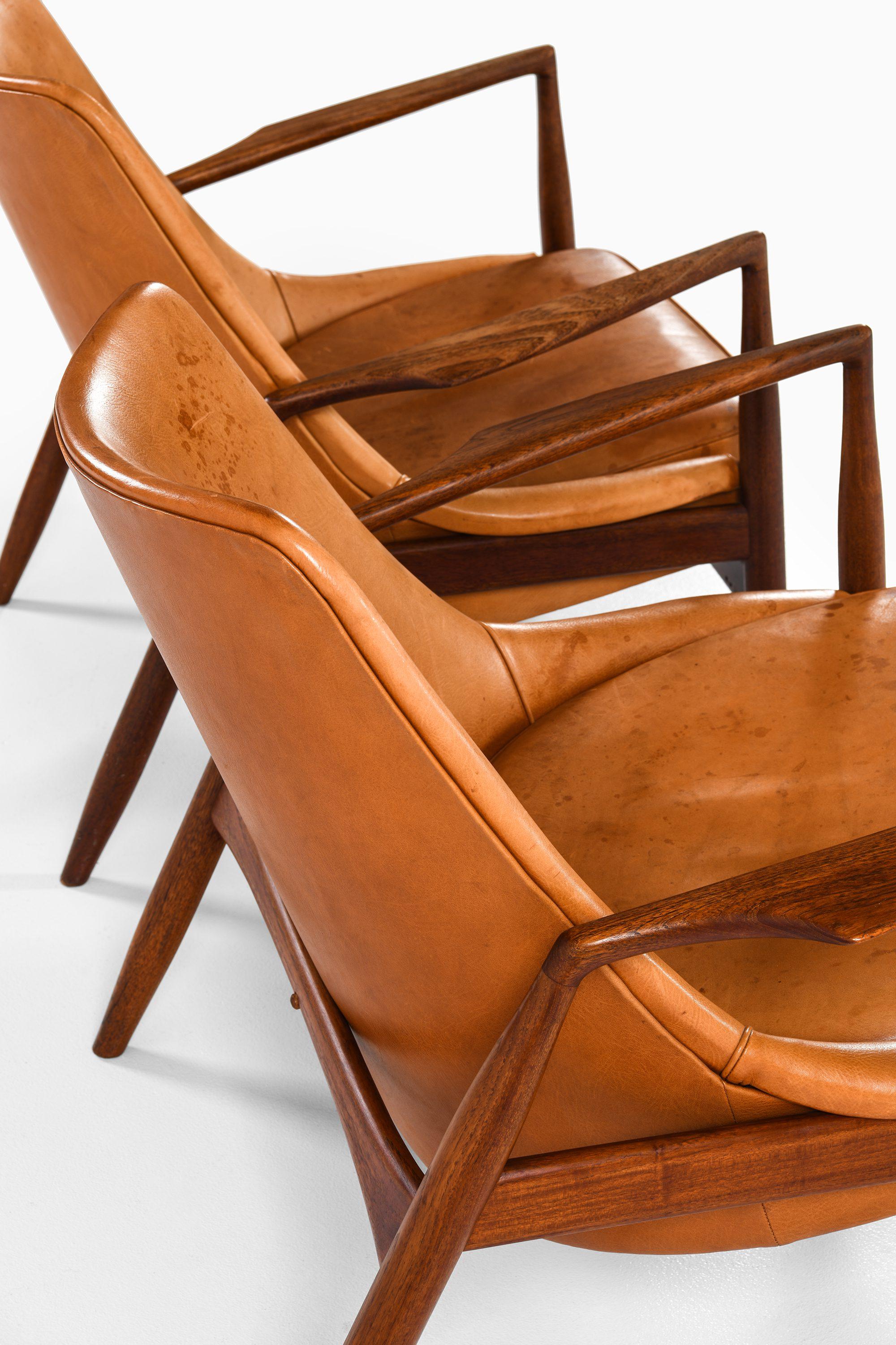 Paire de fauteuils en teck et cuir par Ib Kofod-Larsen, années 1950 en vente 5