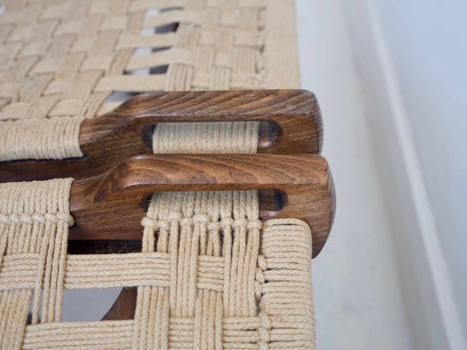 Pair of Ebert Wels Folding Chairs of Stained Wood and Rope In Good Condition In Madrid, ES