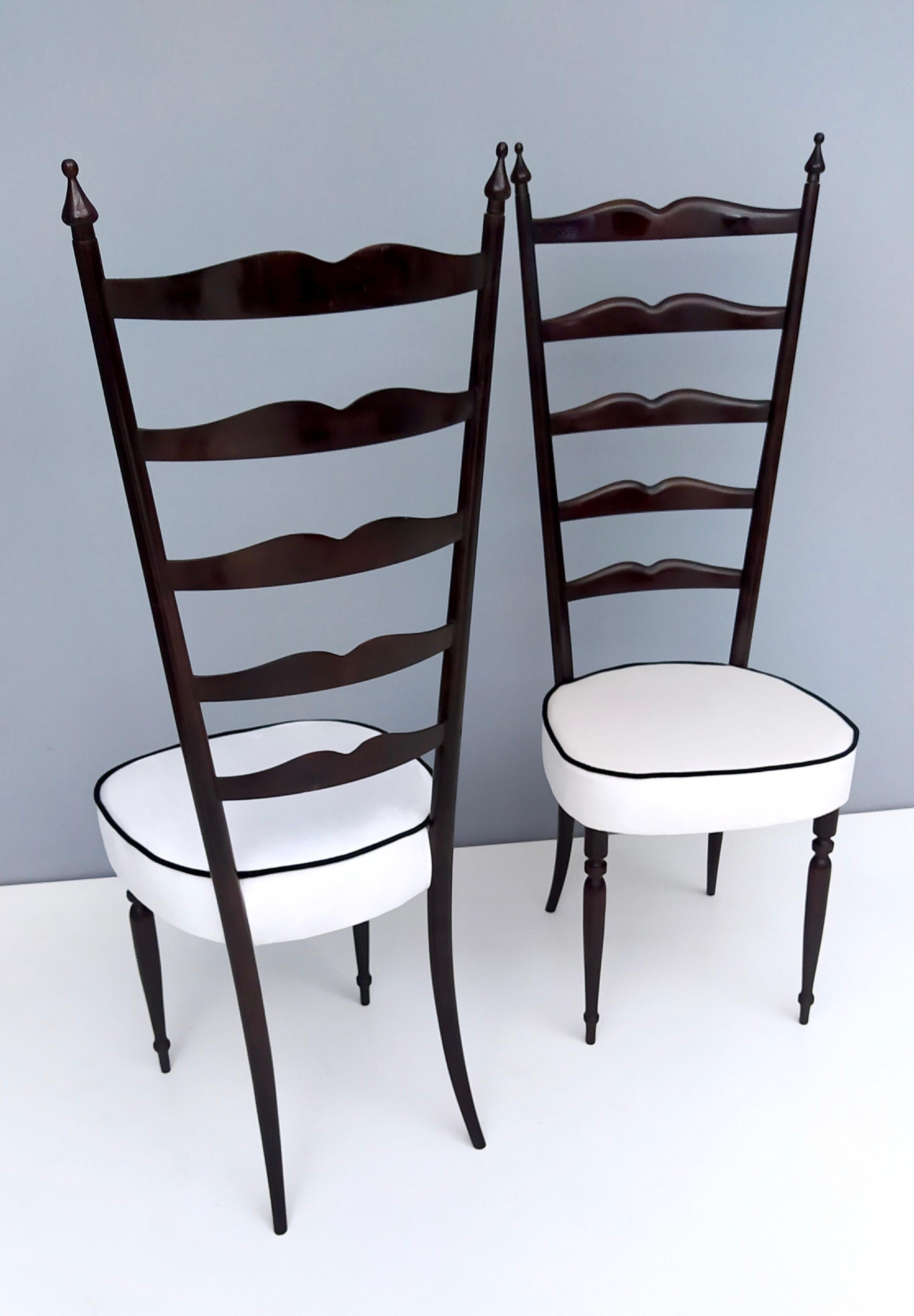 Italian Pair of Vintage Ebonized Beech Chiavarine Chairs with White Upholstery, Italy