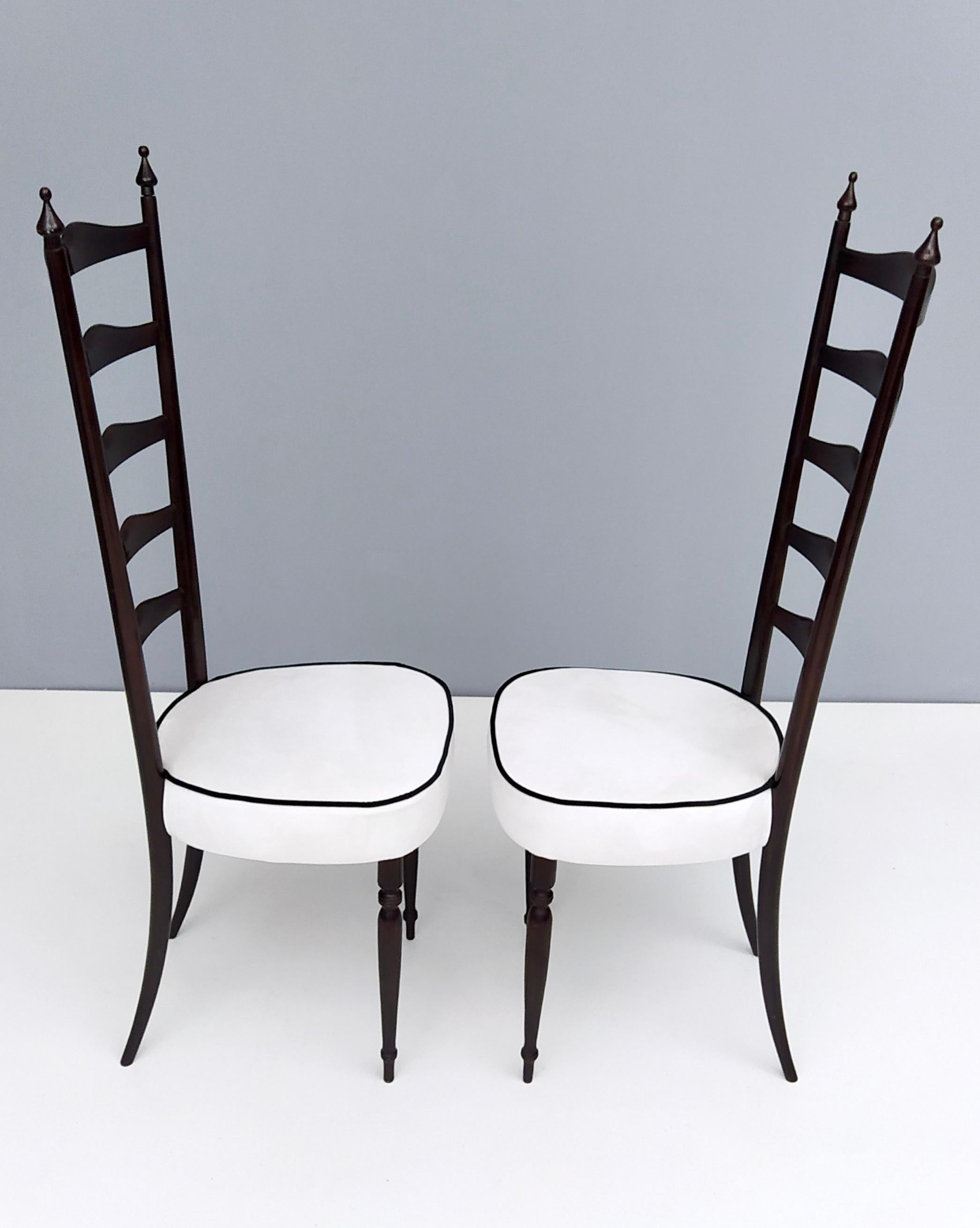 Mid-20th Century Pair of Vintage Ebonized Beech Chiavarine Chairs with White Upholstery, Italy