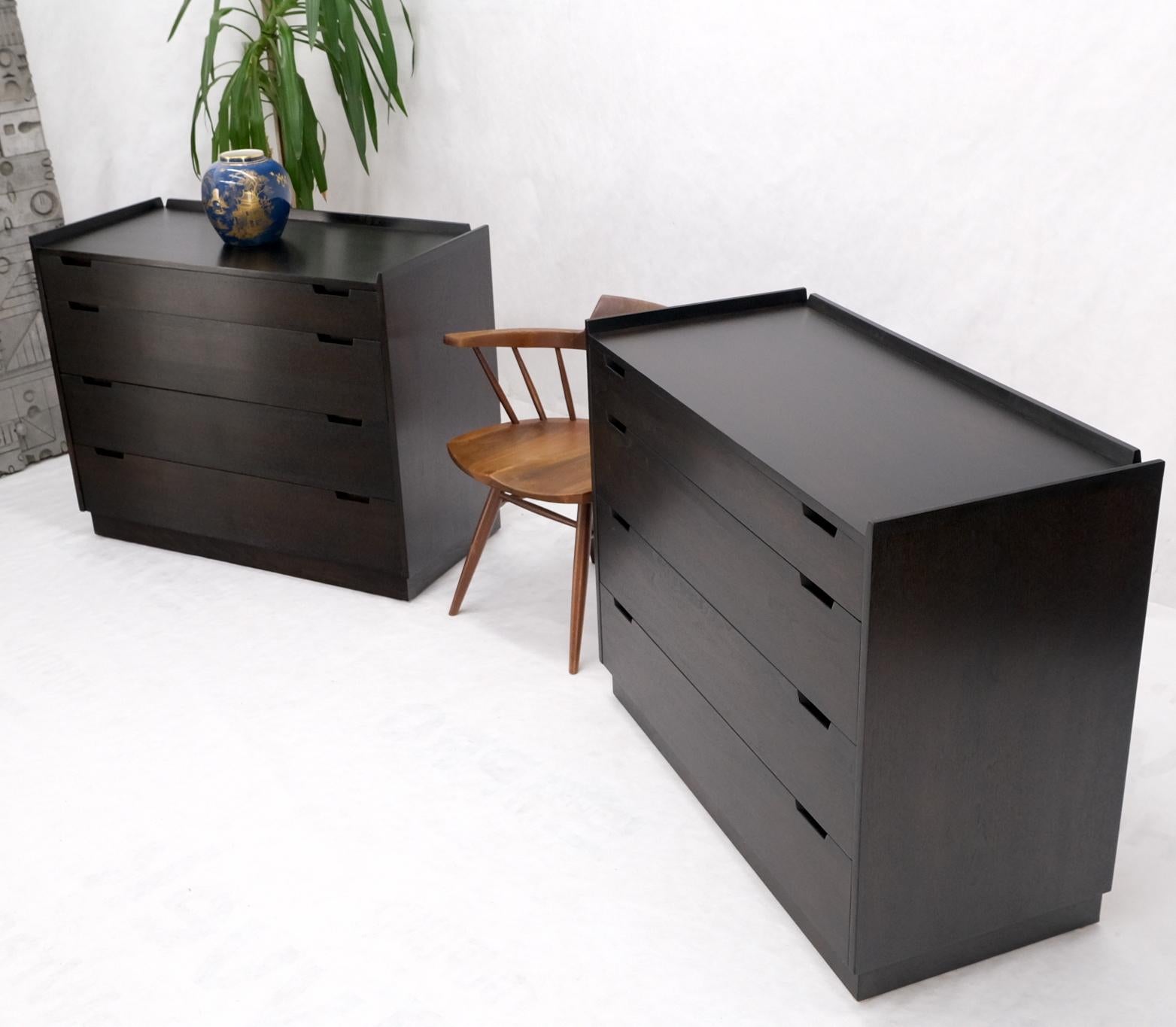 American Pair of Ebonized Mahogany 4 Drawers Bachelor Chests w/ Gallery Tops Restored For Sale