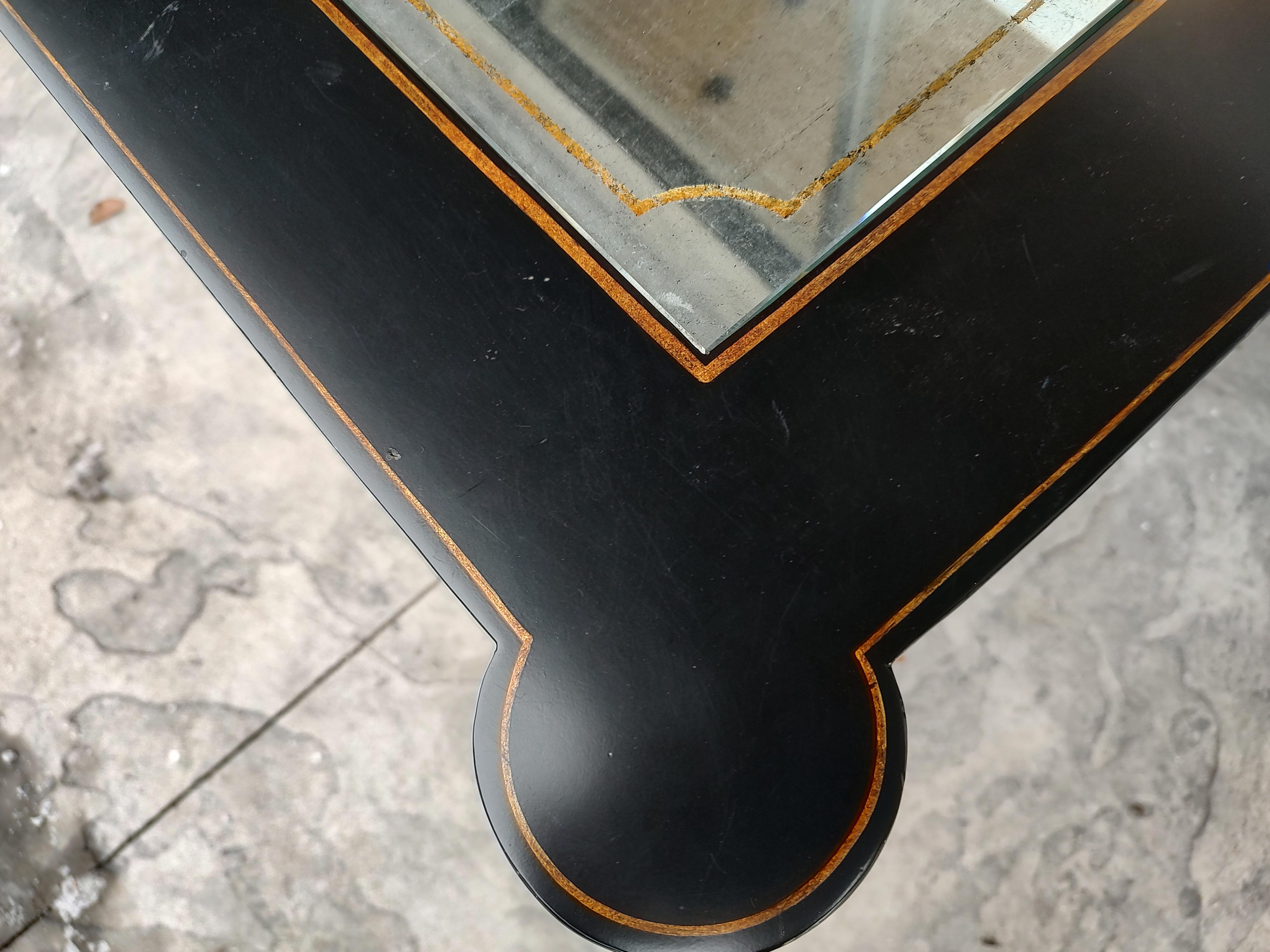 Laiton Paire de tables à miroir en églomisé avec pieds torsadés en spirale et partiellement dorés  en vente