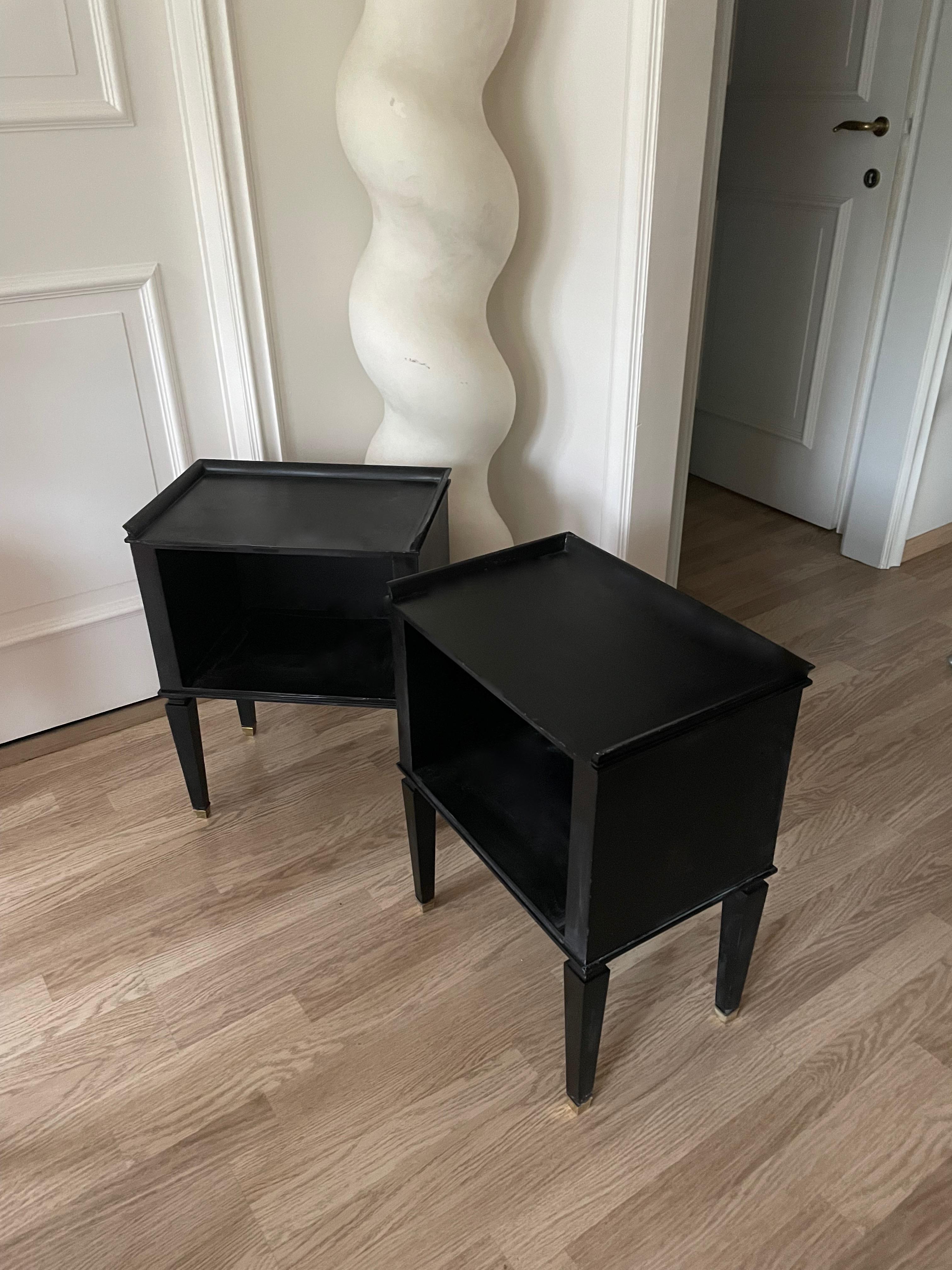 Mid-20th Century Pair of Ebonized Neoclassical Side Tables, France 1950. For Sale